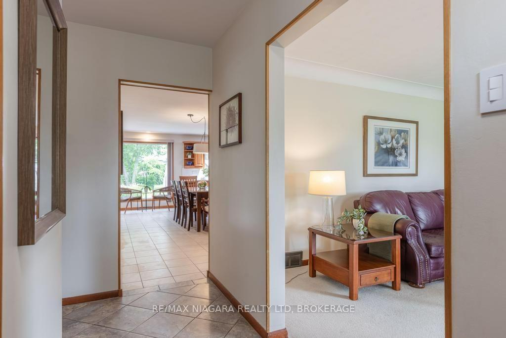 Photo 13 of 8624 Champlain Drive, Niagara Falls, Chippawa — HOMEH