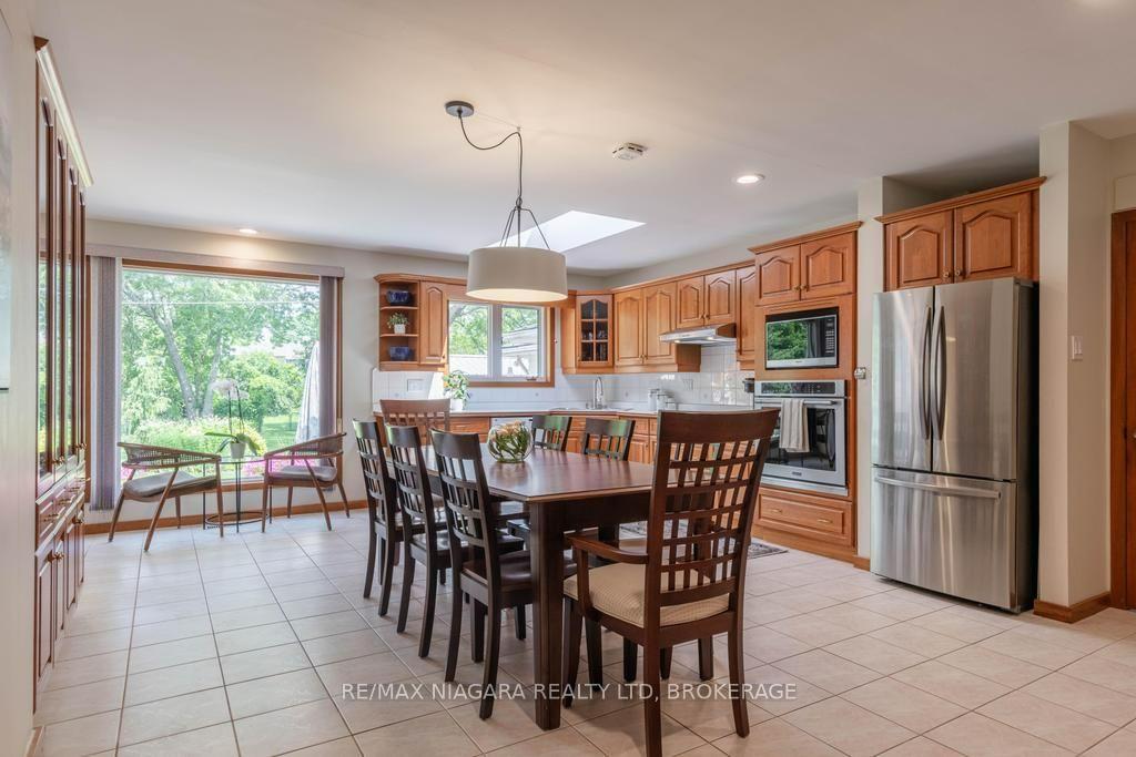 Photo 15 of 8624 Champlain Drive, Niagara Falls, Chippawa — HOMEH