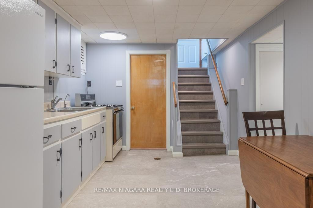 Photo 32 of 8624 Champlain Drive, Niagara Falls, Chippawa — HOMEH