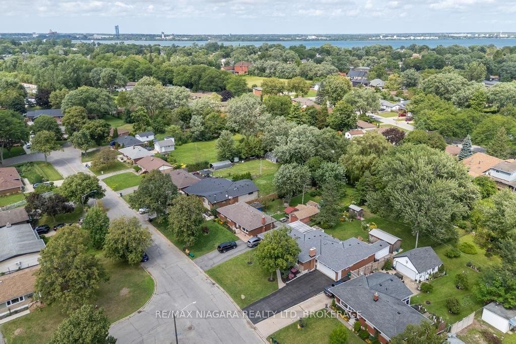 Photo 38 of 8624 Champlain Drive, Niagara Falls, Chippawa — HOMEH