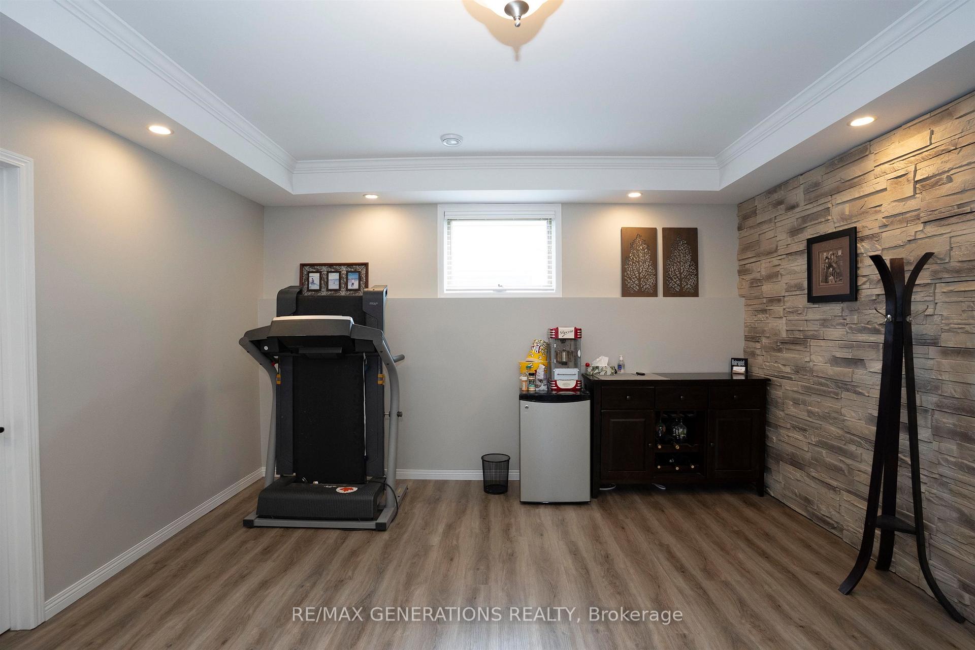 Photo 30 of 239 Caribou Crescent, Thunder Bay, Parkdale — HOMEH