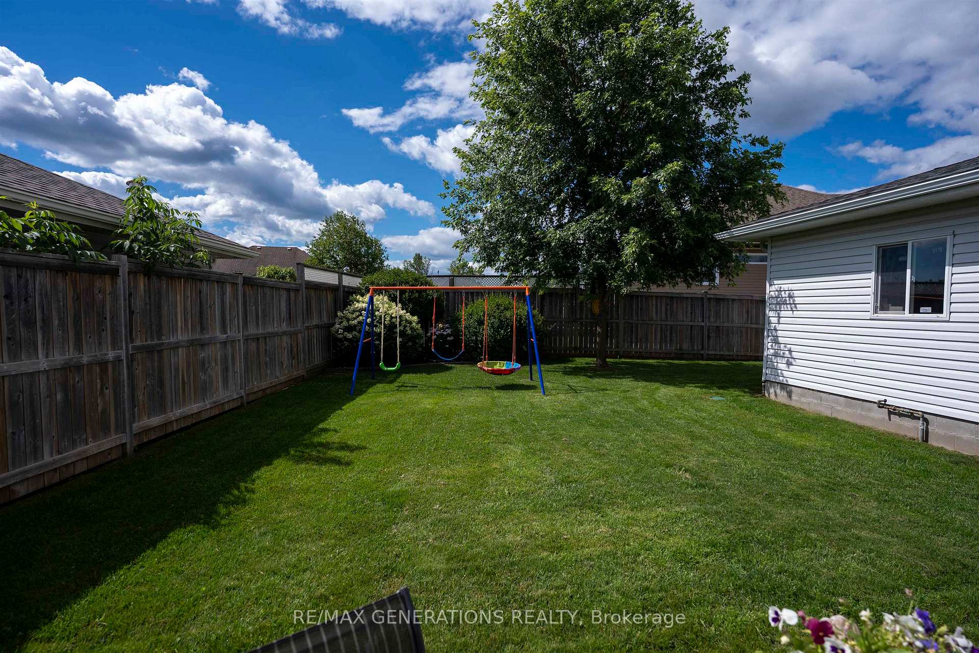 Photo 40 of 239 Caribou Crescent, Thunder Bay, Parkdale — HOMEH