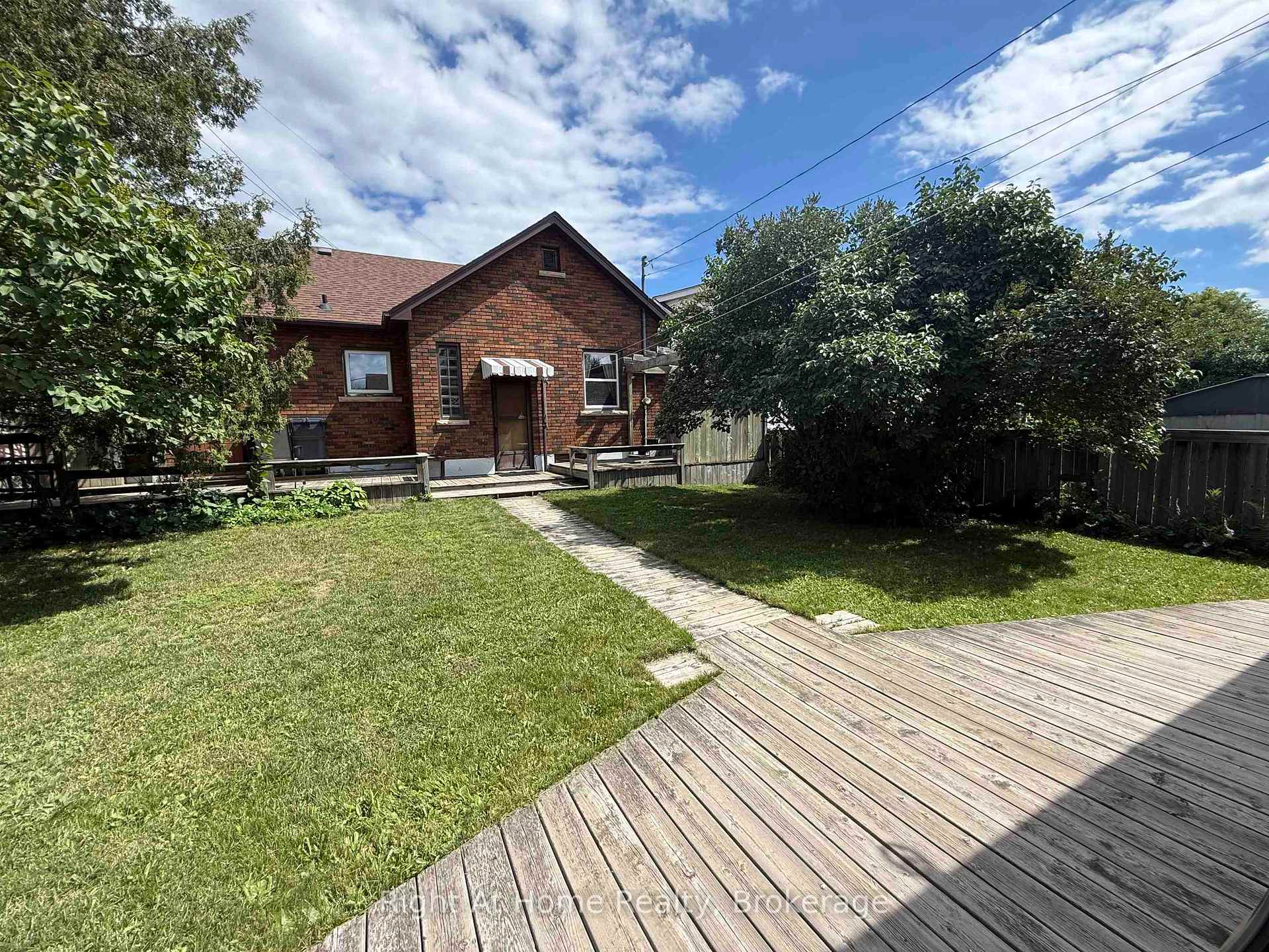 Photo 3 of 701 Sprague Street, Thunder Bay, Westfort — HOMEH
