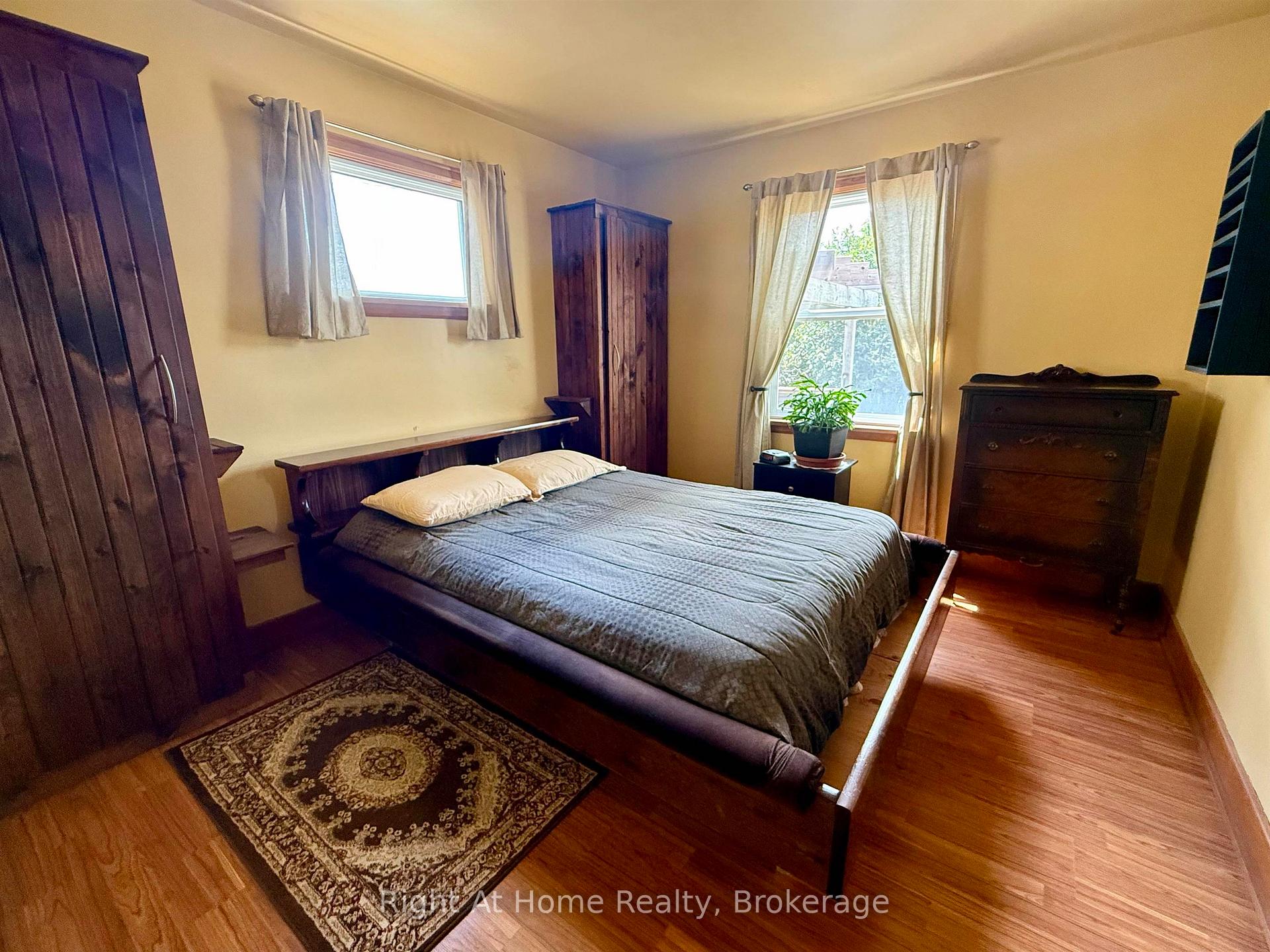Photo 21 of 701 Sprague Street, Thunder Bay, Westfort — HOMEH