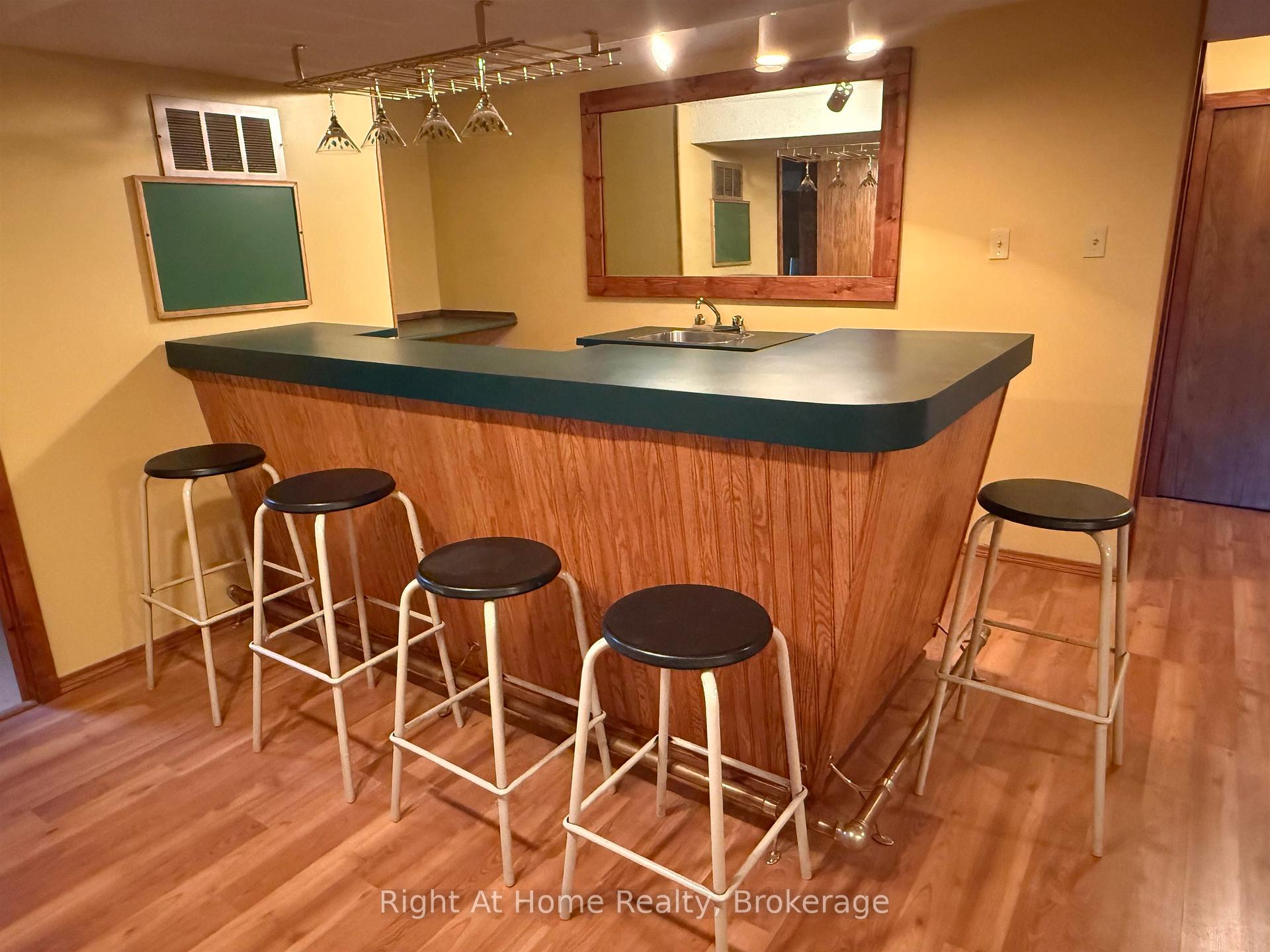Photo 24 of 701 Sprague Street, Thunder Bay, Westfort — HOMEH