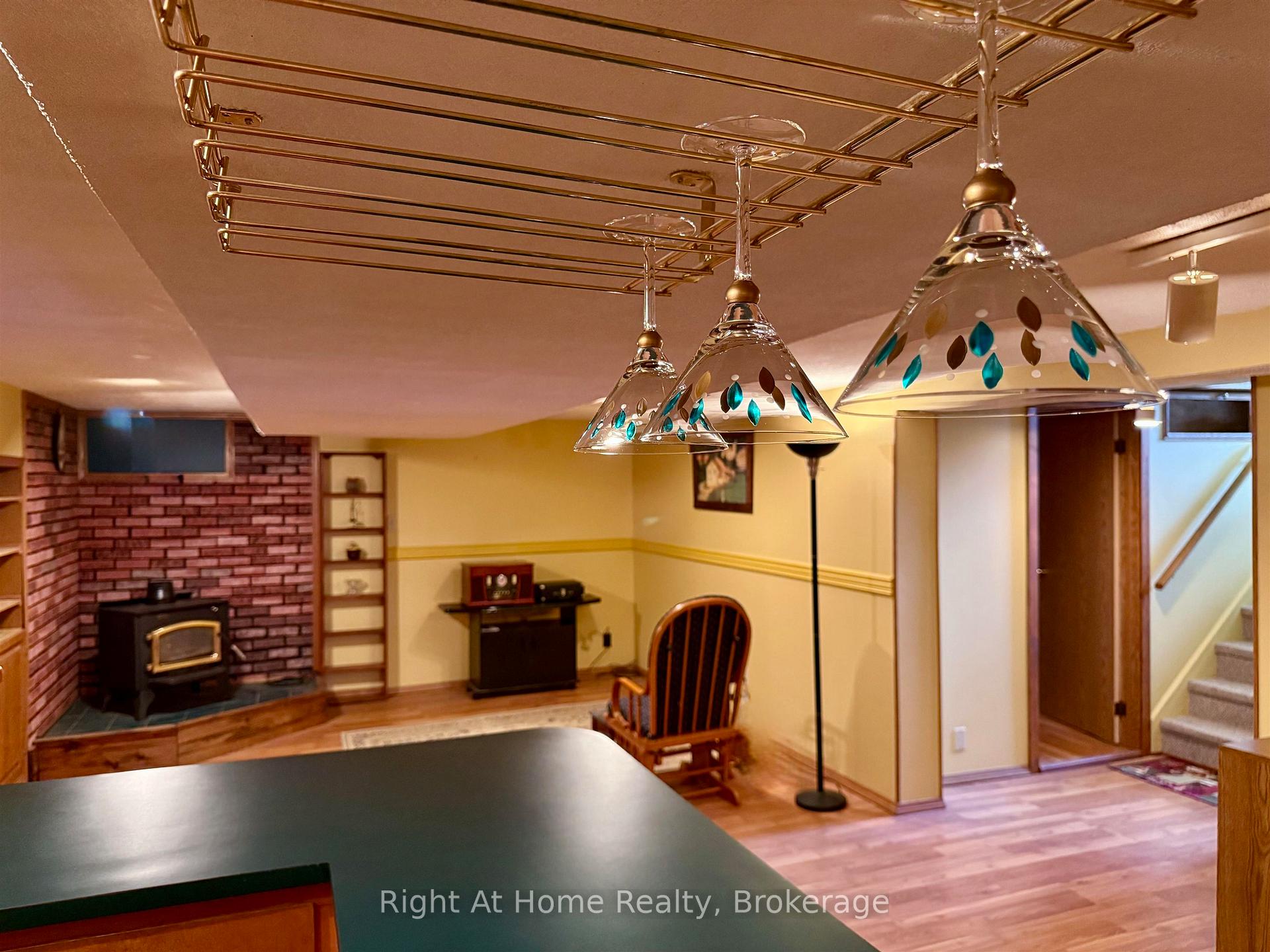 Photo 32 of 701 Sprague Street, Thunder Bay, Westfort — HOMEH