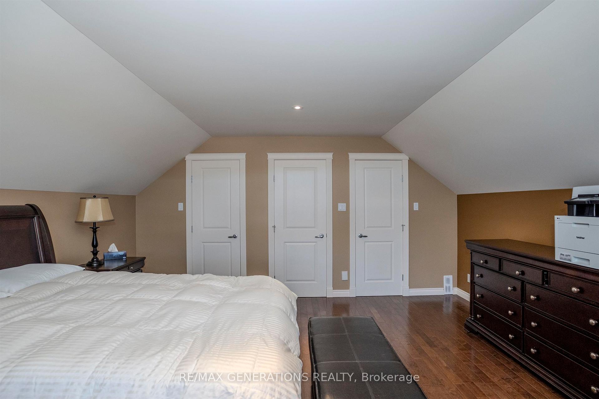 Photo 15 of 706 Weiler Boulevard, Thunder Bay, Parkdale — HOMEH