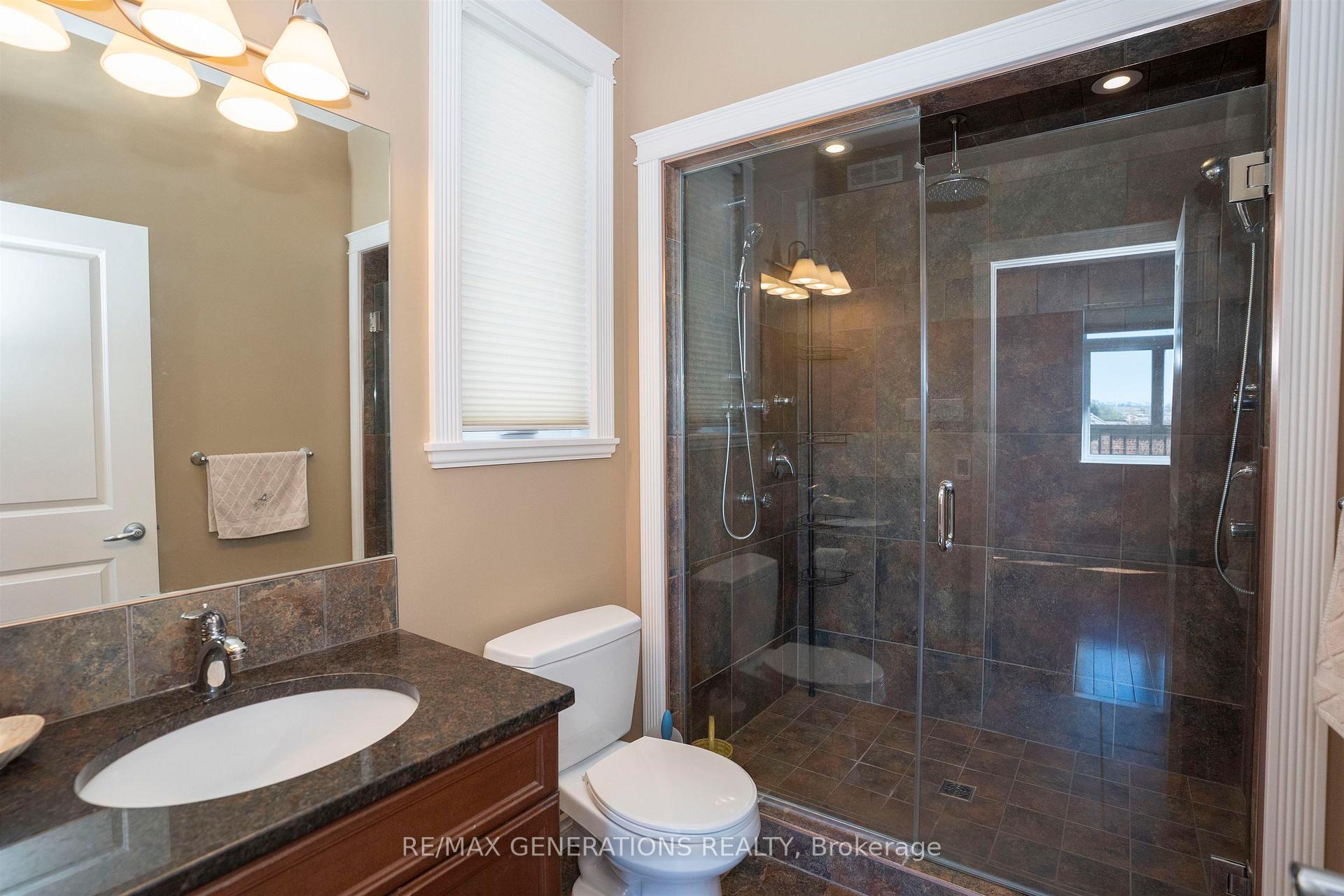 Photo 17 of 706 Weiler Boulevard, Thunder Bay, Parkdale — HOMEH