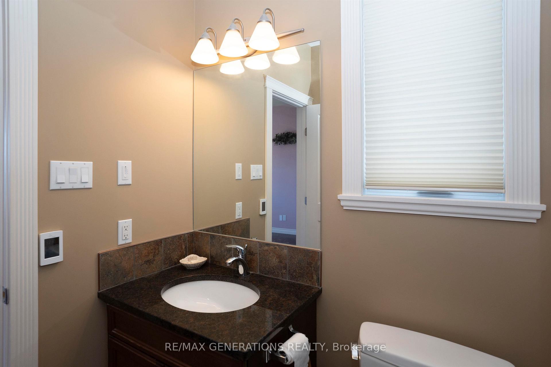 Photo 18 of 706 Weiler Boulevard, Thunder Bay, Parkdale — HOMEH