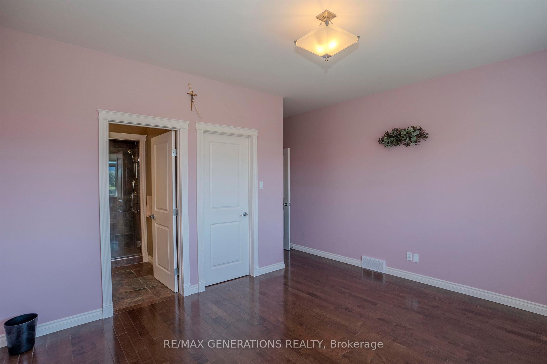 Photo 28 of 706 Weiler Boulevard, Thunder Bay, Parkdale — HOMEH