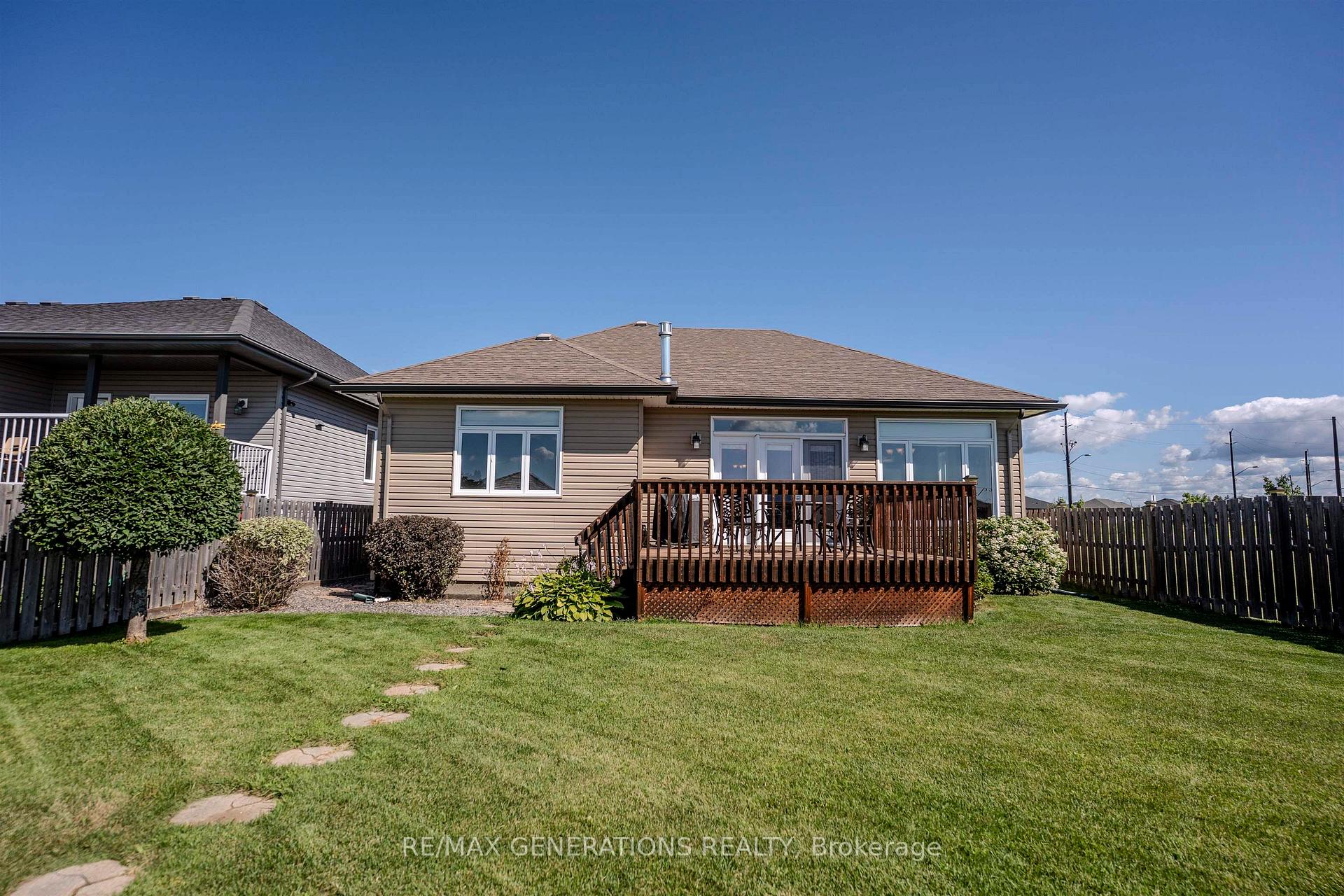 Photo 35 of 706 Weiler Boulevard, Thunder Bay, Parkdale — HOMEH