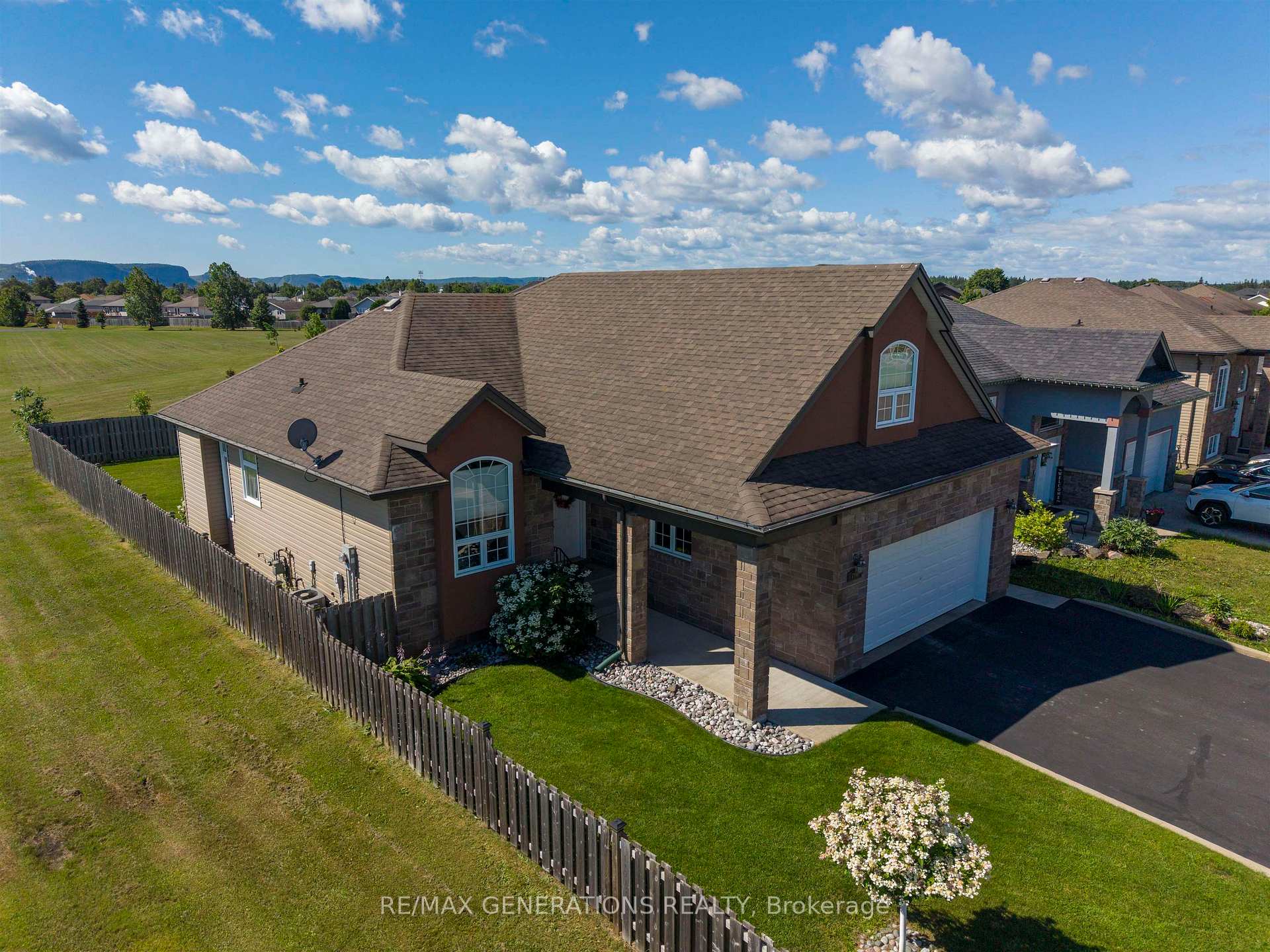 Photo 39 of 706 Weiler Boulevard, Thunder Bay, Parkdale — HOMEH
