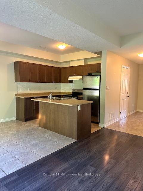 Photo 3 of 32 Arcadia Road, Wasaga Beach — HOMEH
