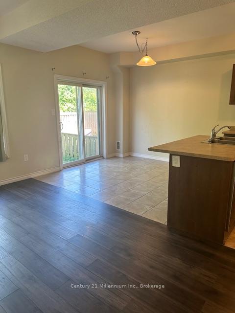 Photo 5 of 32 Arcadia Road, Wasaga Beach — HOMEH