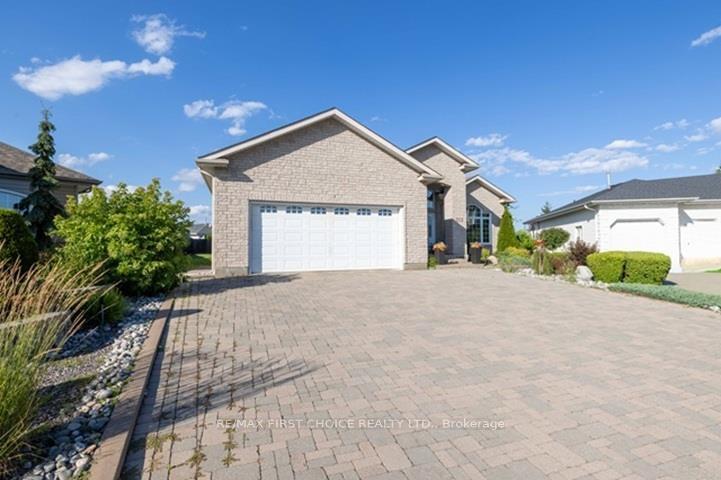 Photo 1 of 132 Wolverine Crescent, Thunder Bay, Parkdale — HOMEH
