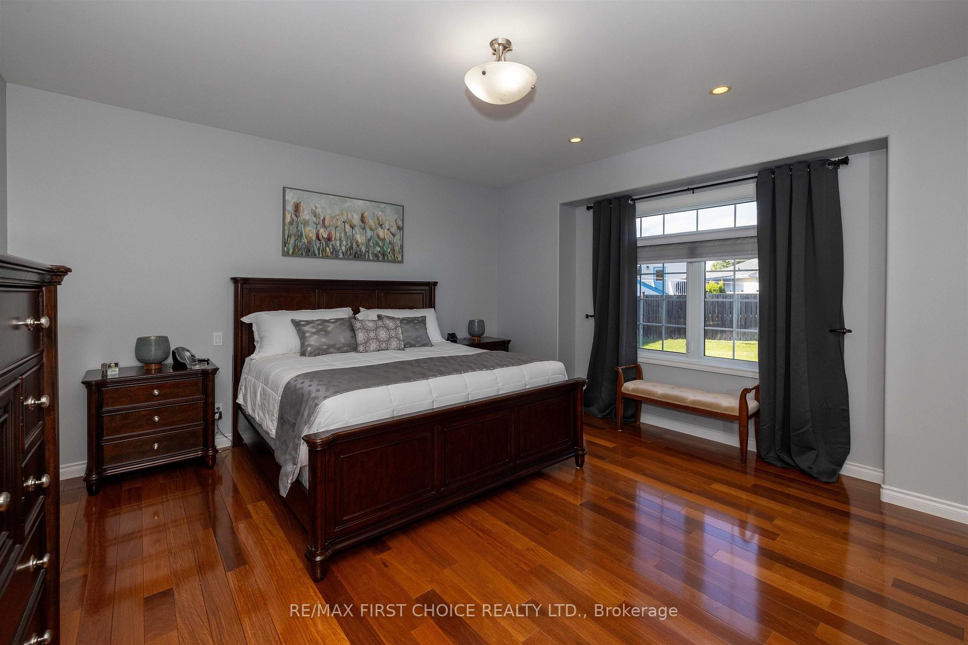 Photo 10 of 132 Wolverine Crescent, Thunder Bay, Parkdale — HOMEH