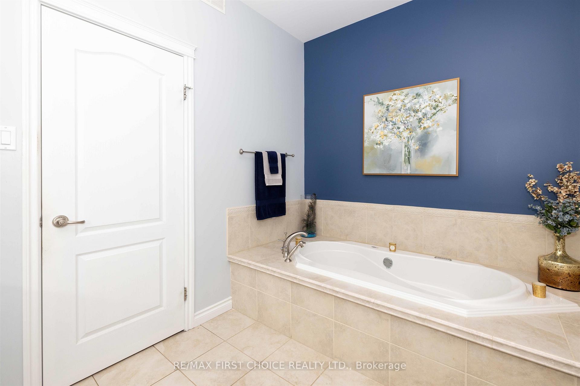Photo 15 of 132 Wolverine Crescent, Thunder Bay, Parkdale — HOMEH