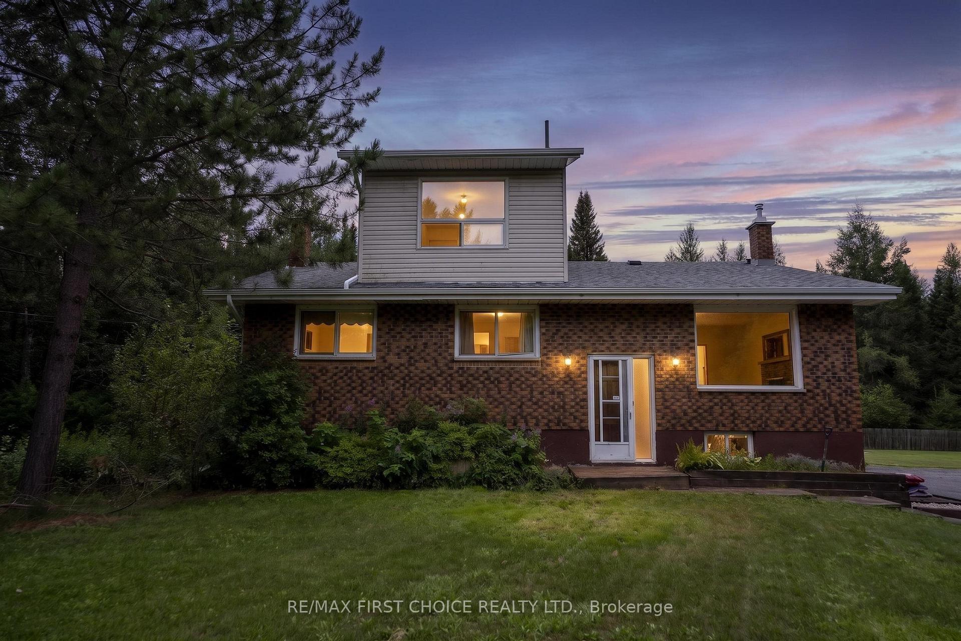 Photo 1 of 521 Onion Lake Road, Thunder Bay, McIntyre North — HOMEH