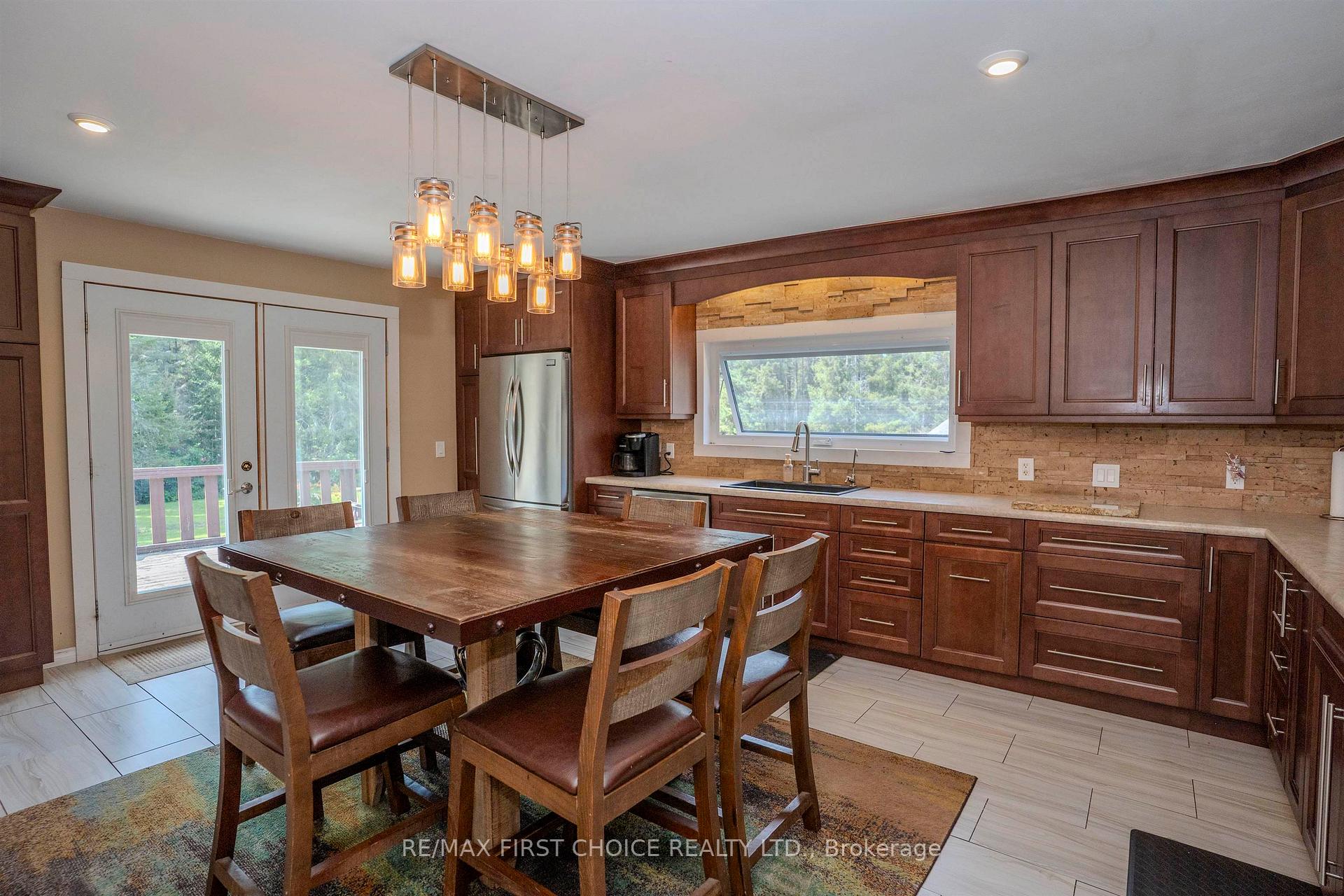 Photo 9 of 521 Onion Lake Road, Thunder Bay, McIntyre North — HOMEH