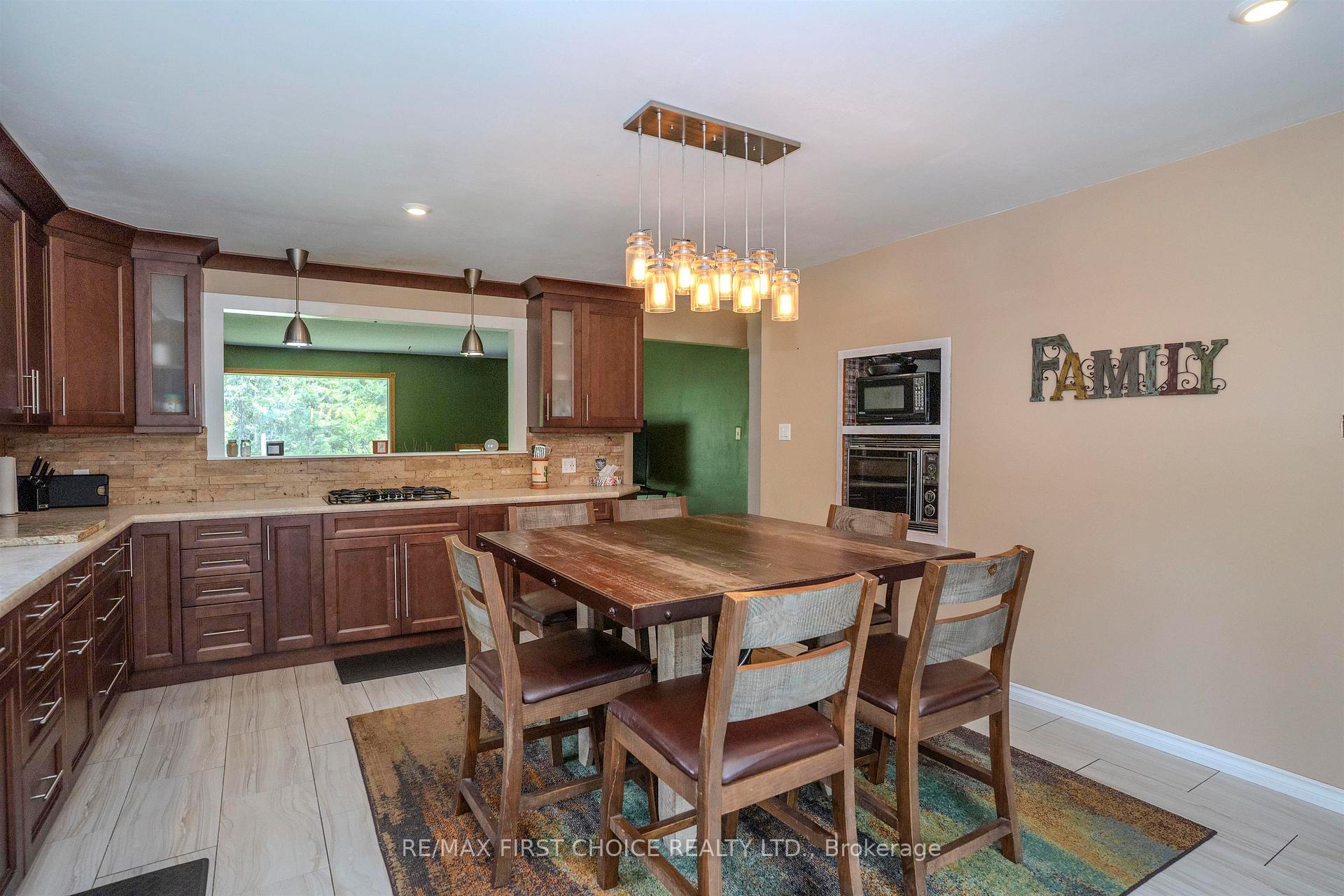 Photo 10 of 521 Onion Lake Road, Thunder Bay, McIntyre North — HOMEH