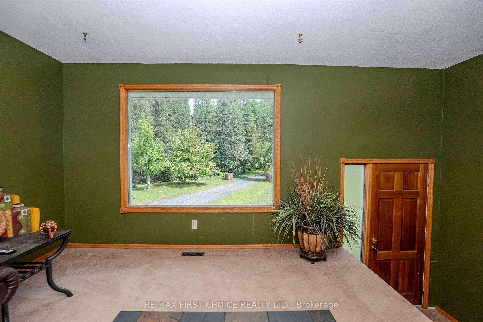 Photo 18 of 521 Onion Lake Road, Thunder Bay, McIntyre North — HOMEH