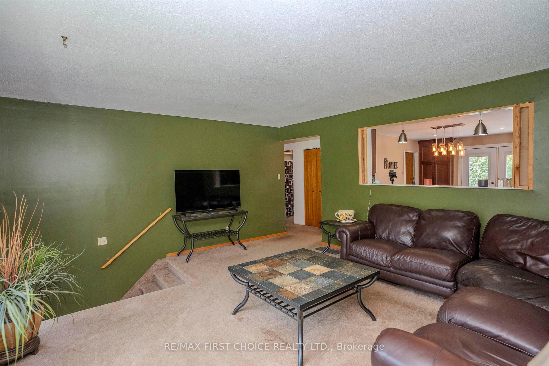 Photo 19 of 521 Onion Lake Road, Thunder Bay, McIntyre North — HOMEH