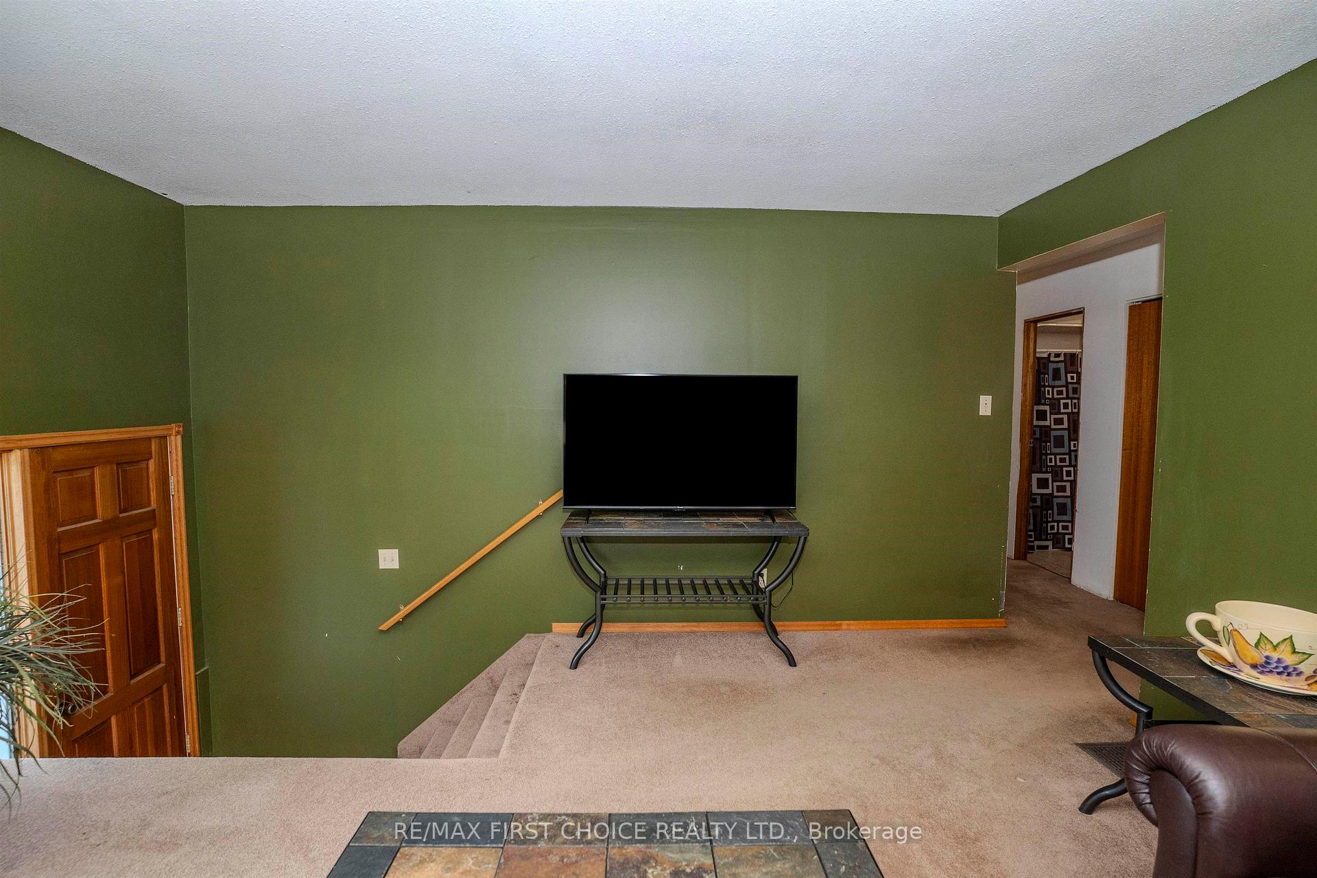 Photo 20 of 521 Onion Lake Road, Thunder Bay, McIntyre North — HOMEH