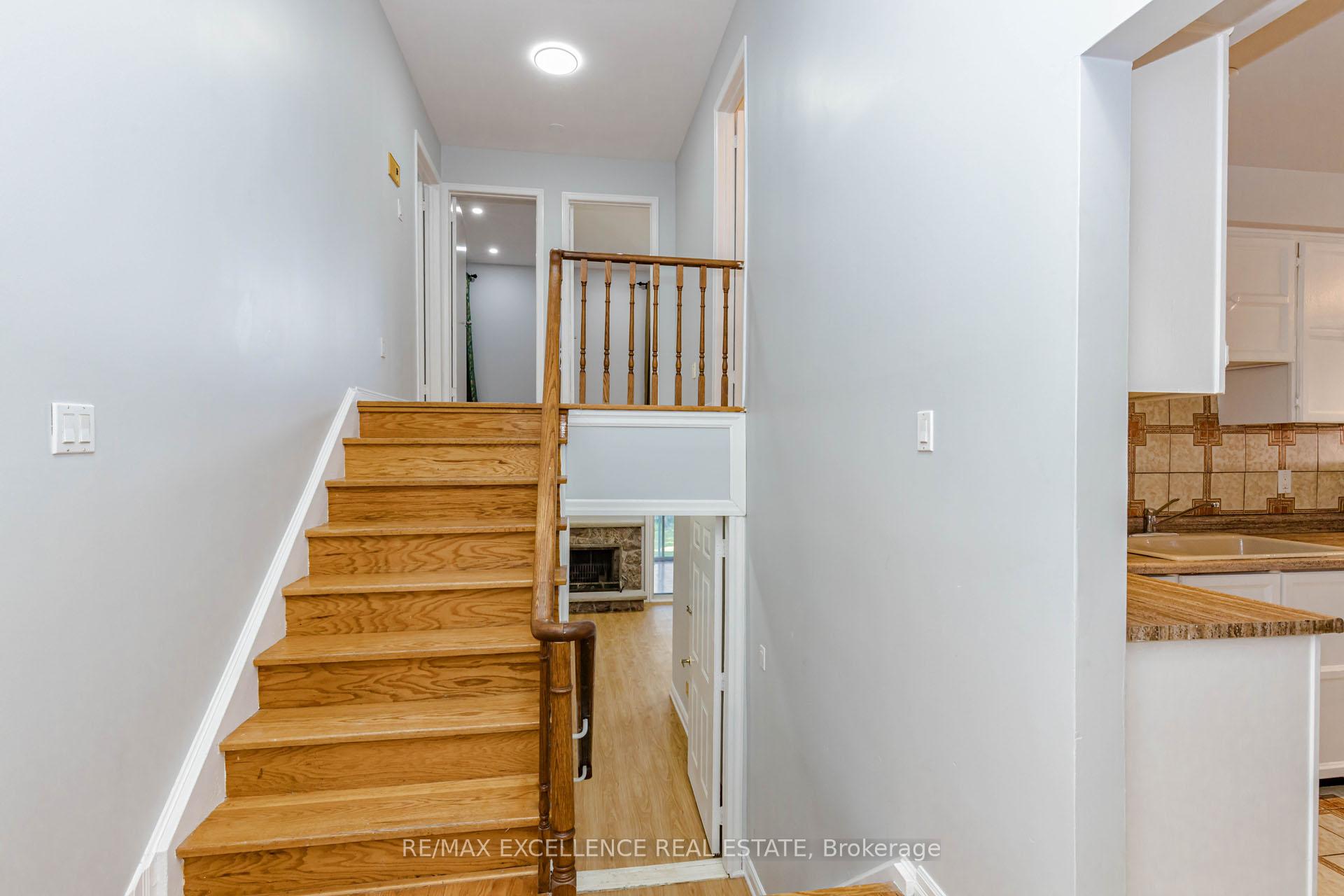 Photo 11 of 15 Maidstone Crescent, Brampton, Central Park — HOMEH