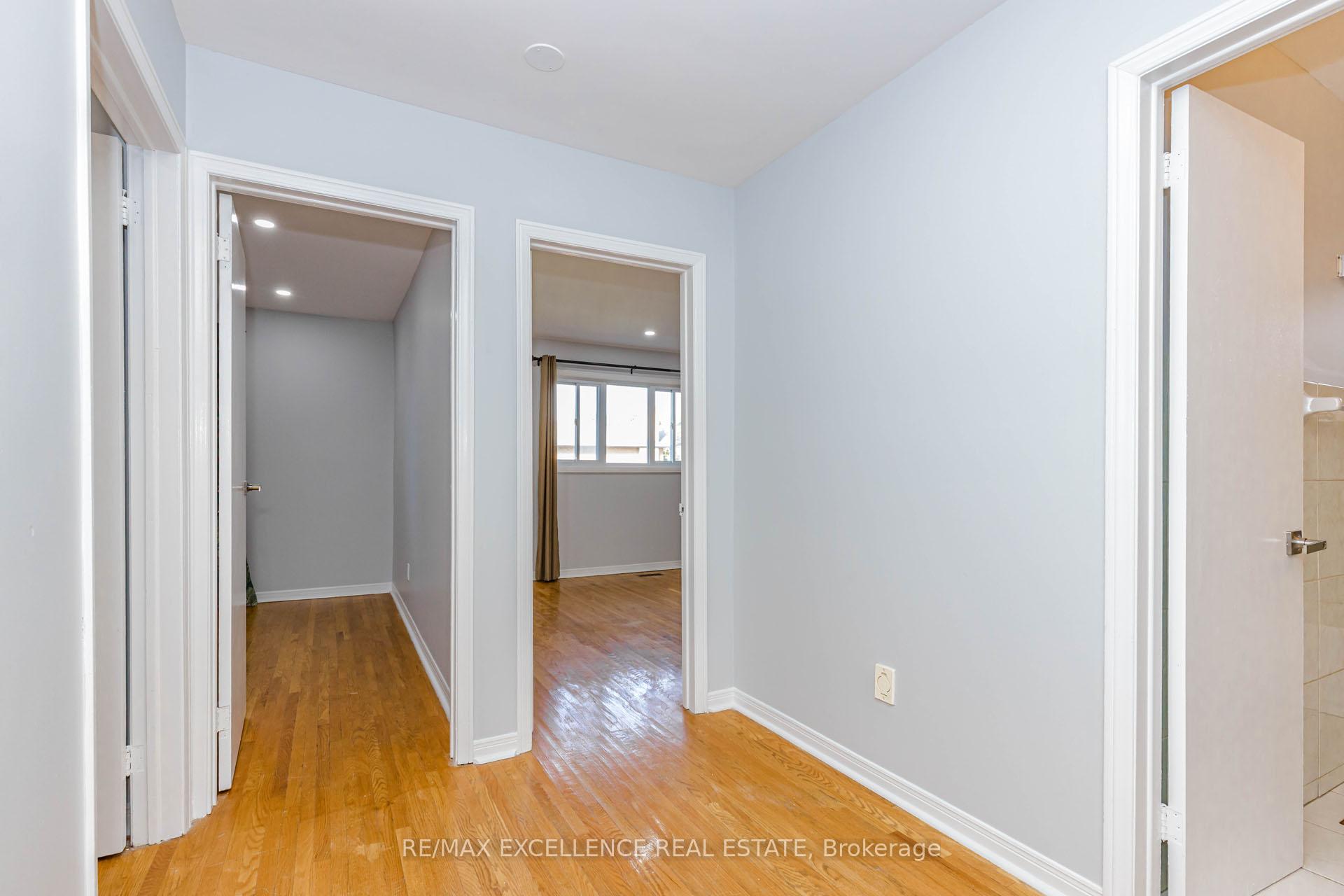 Photo 12 of 15 Maidstone Crescent, Brampton, Central Park — HOMEH