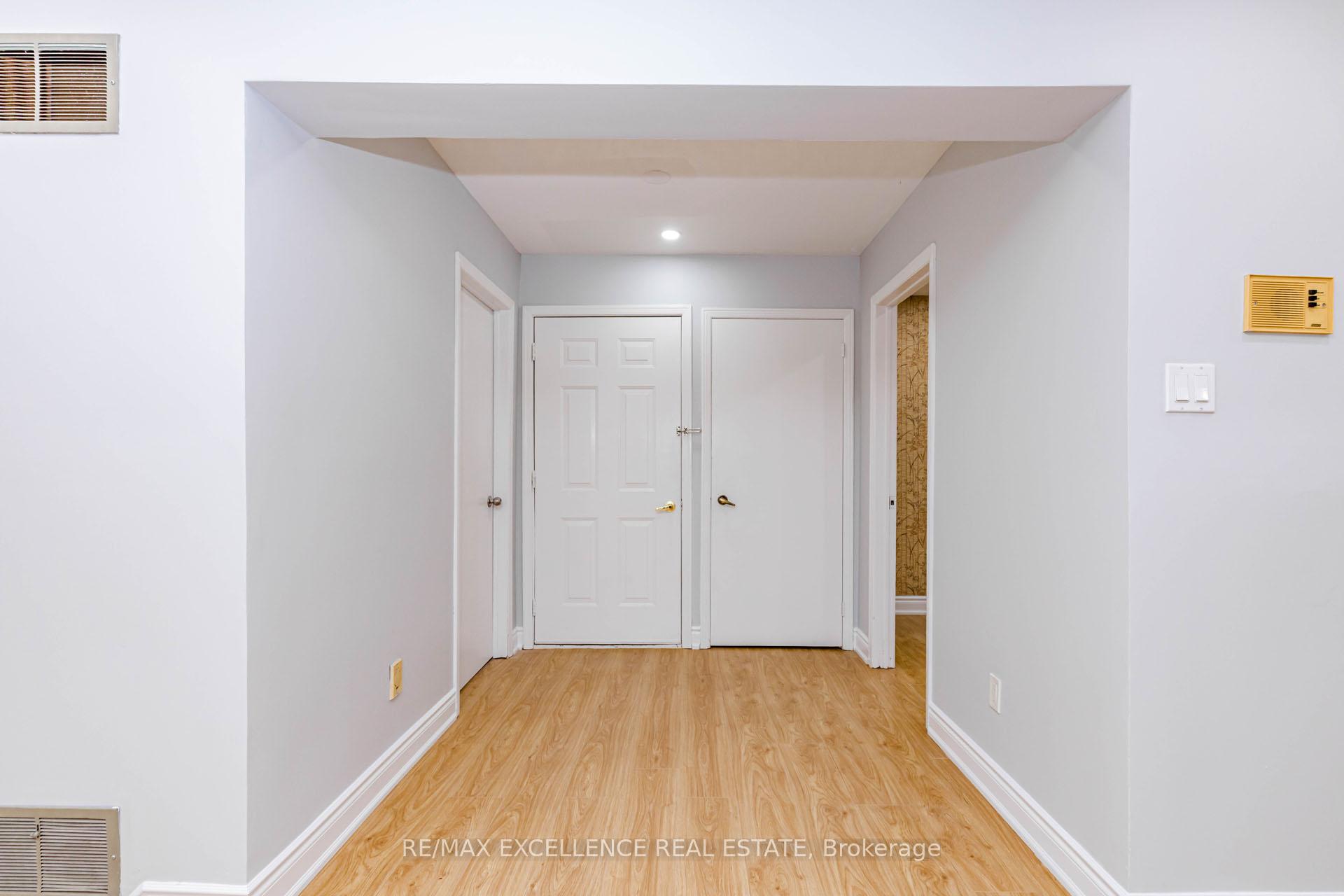 Photo 20 of 15 Maidstone Crescent, Brampton, Central Park — HOMEH