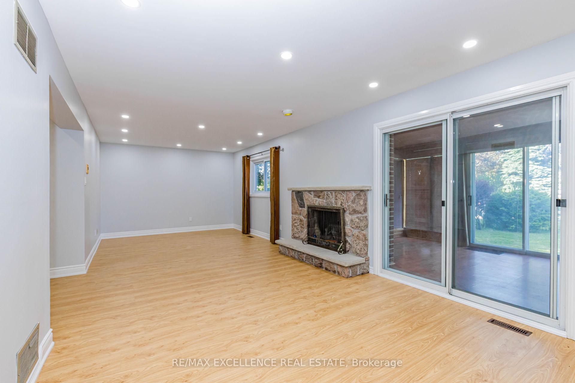Photo 21 of 15 Maidstone Crescent, Brampton, Central Park — HOMEH