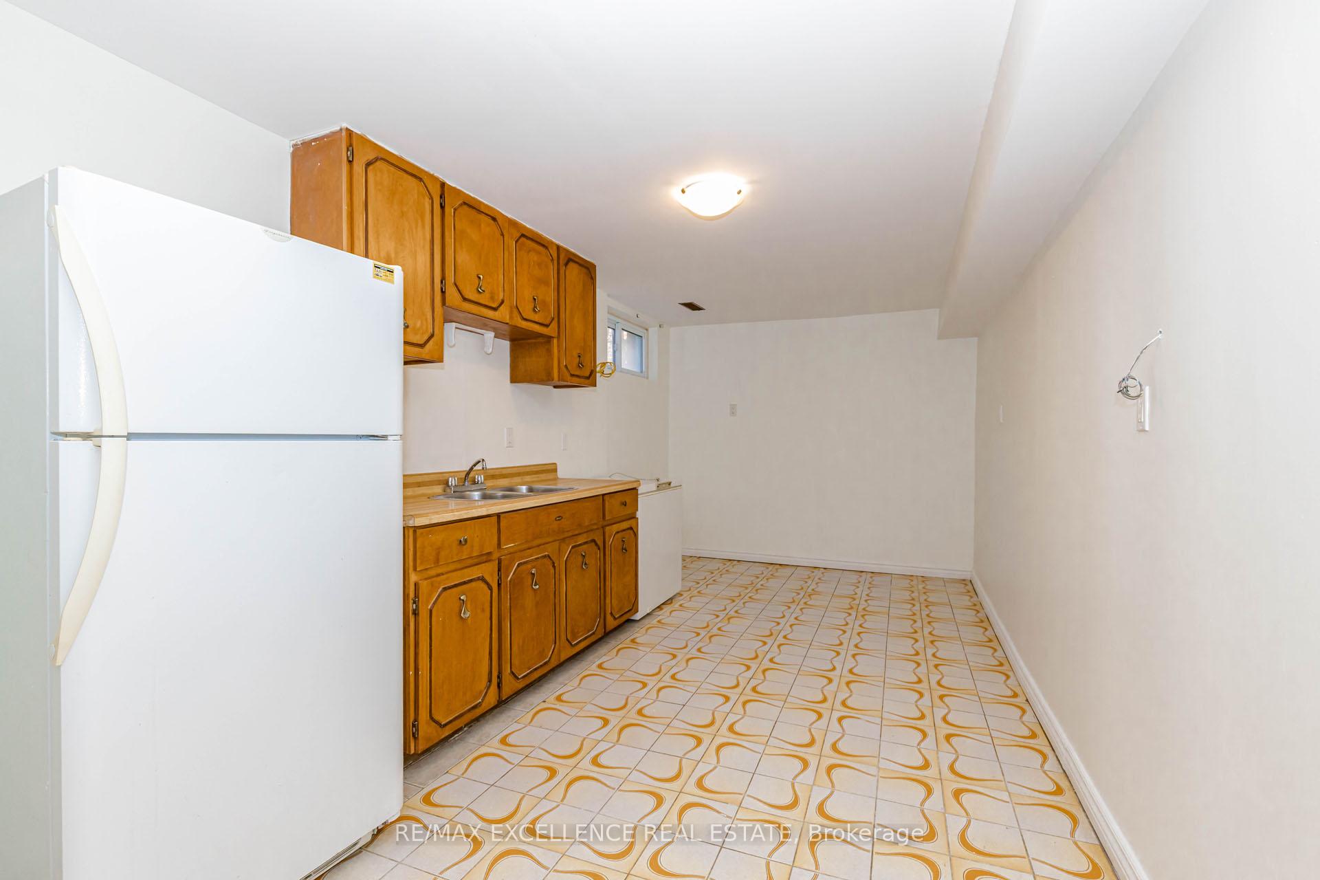 Photo 29 of 15 Maidstone Crescent, Brampton, Central Park — HOMEH