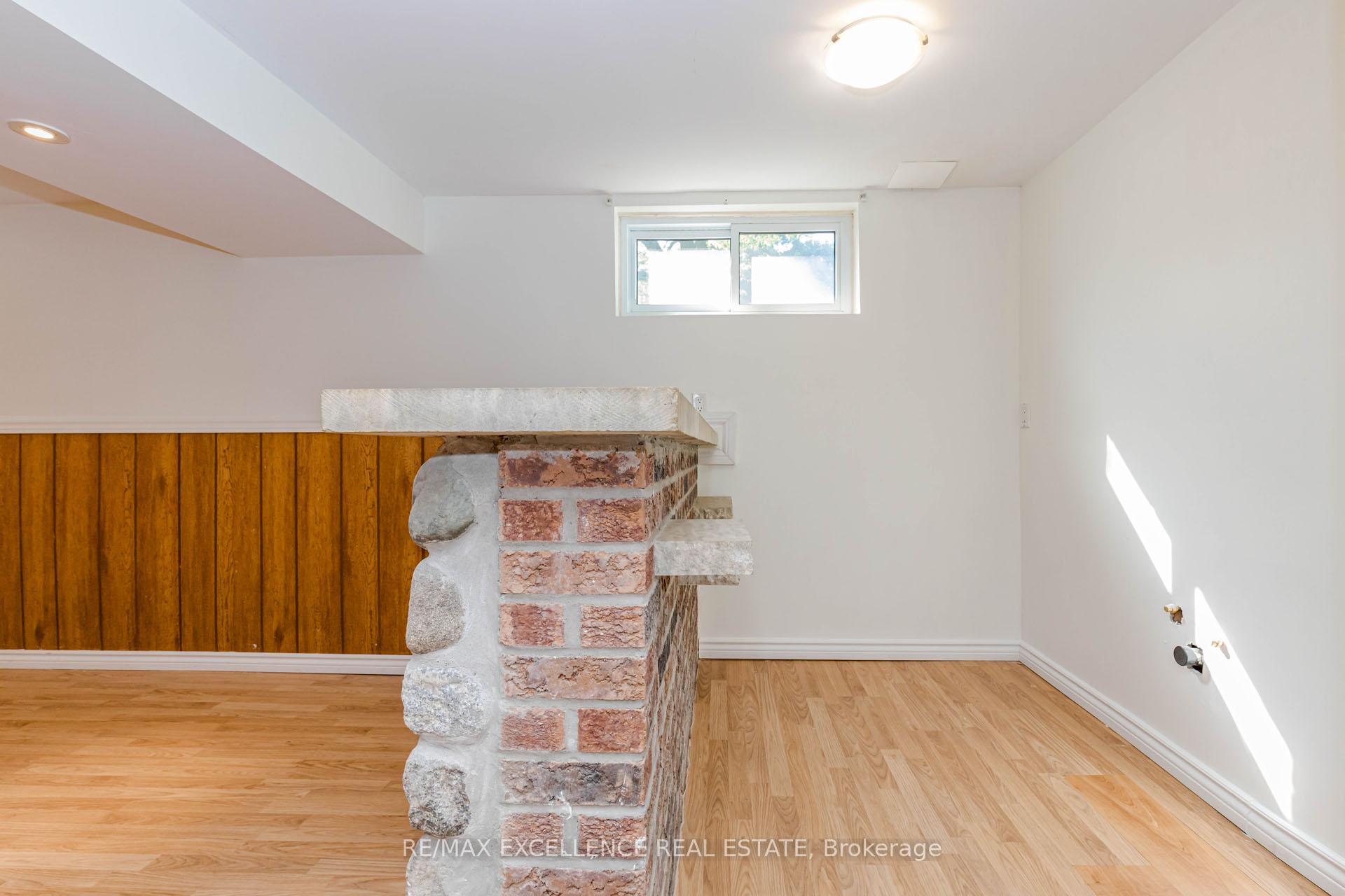 Photo 32 of 15 Maidstone Crescent, Brampton, Central Park — HOMEH