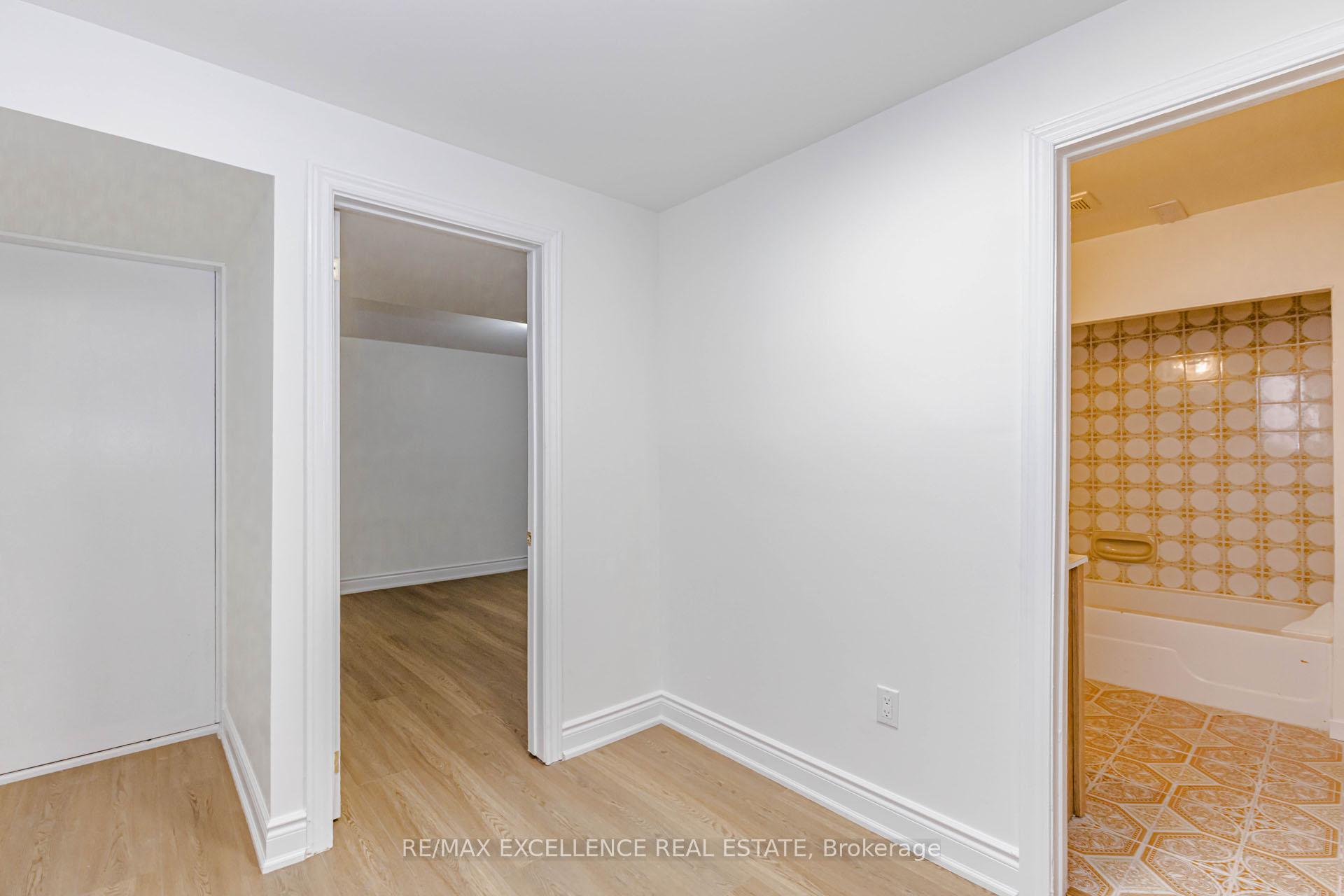Photo 35 of 15 Maidstone Crescent, Brampton, Central Park — HOMEH