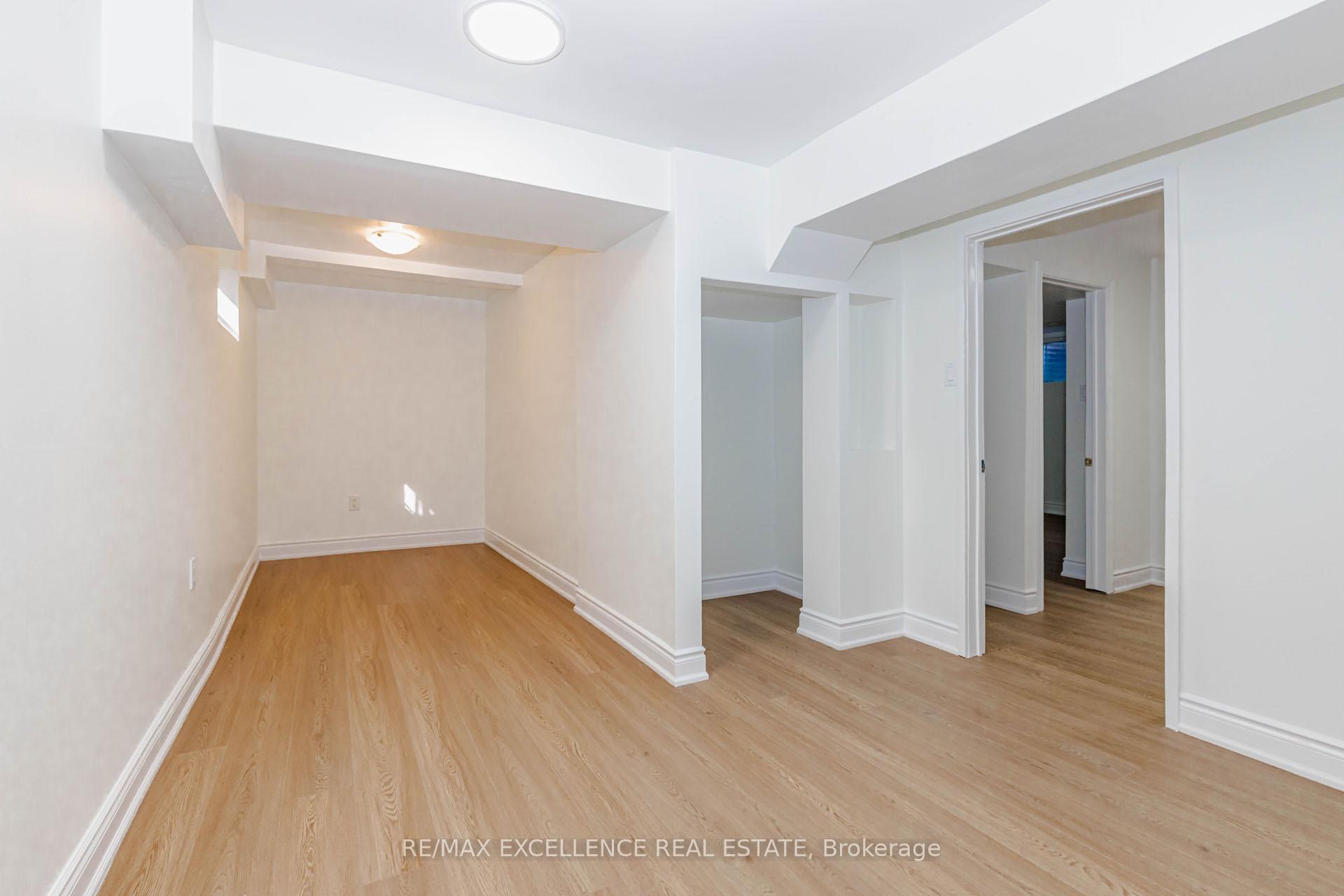 Photo 42 of 15 Maidstone Crescent, Brampton, Central Park — HOMEH