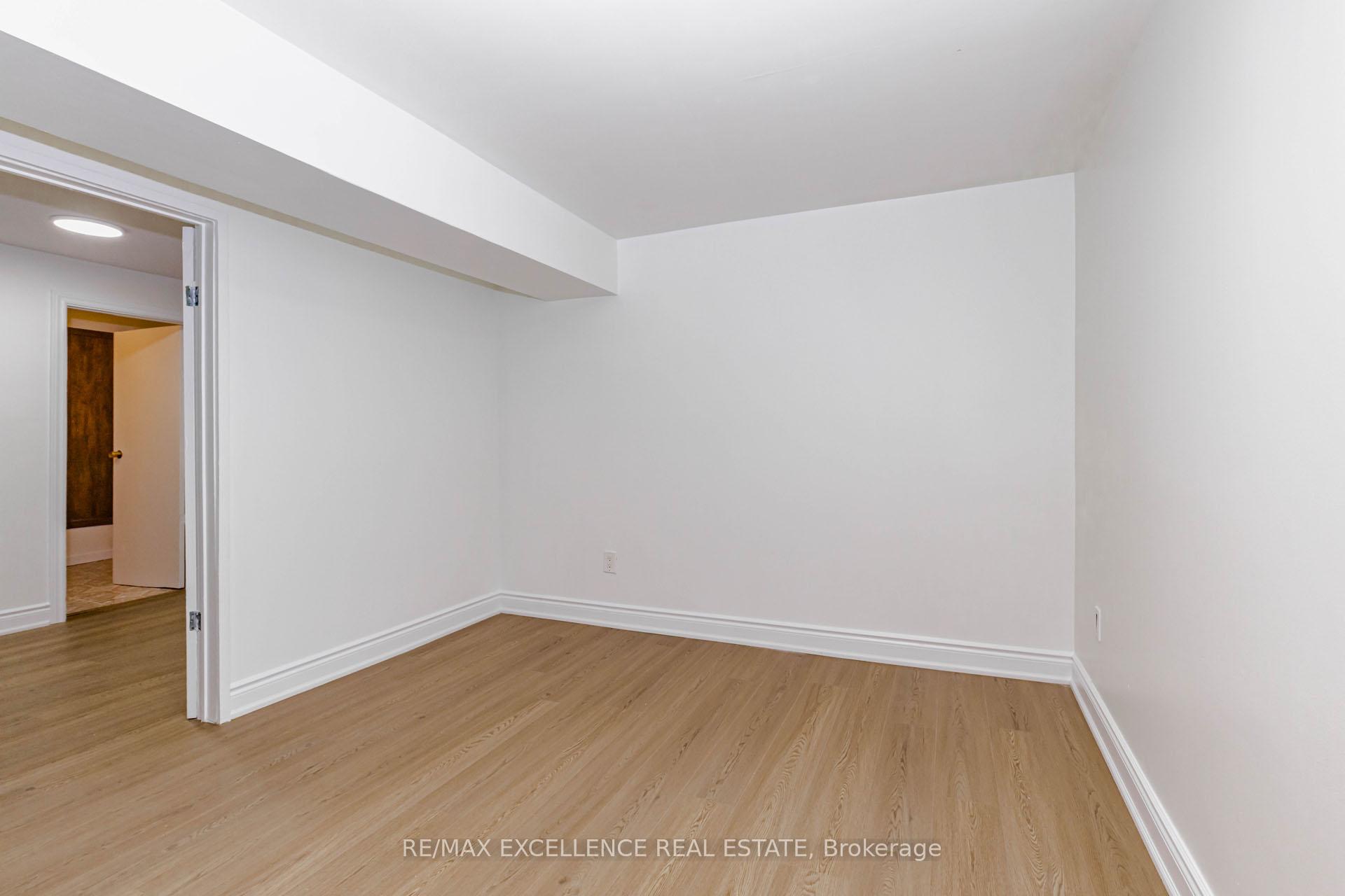 Photo 43 of 15 Maidstone Crescent, Brampton, Central Park — HOMEH