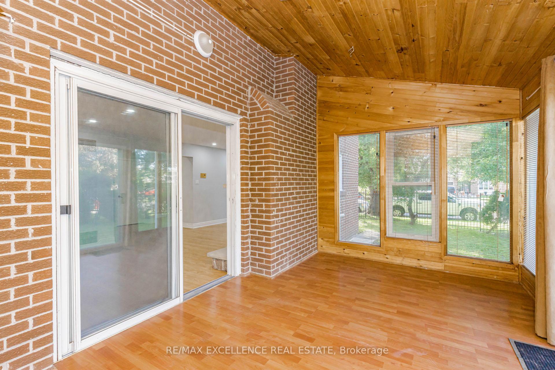 Photo 45 of 15 Maidstone Crescent, Brampton, Central Park — HOMEH