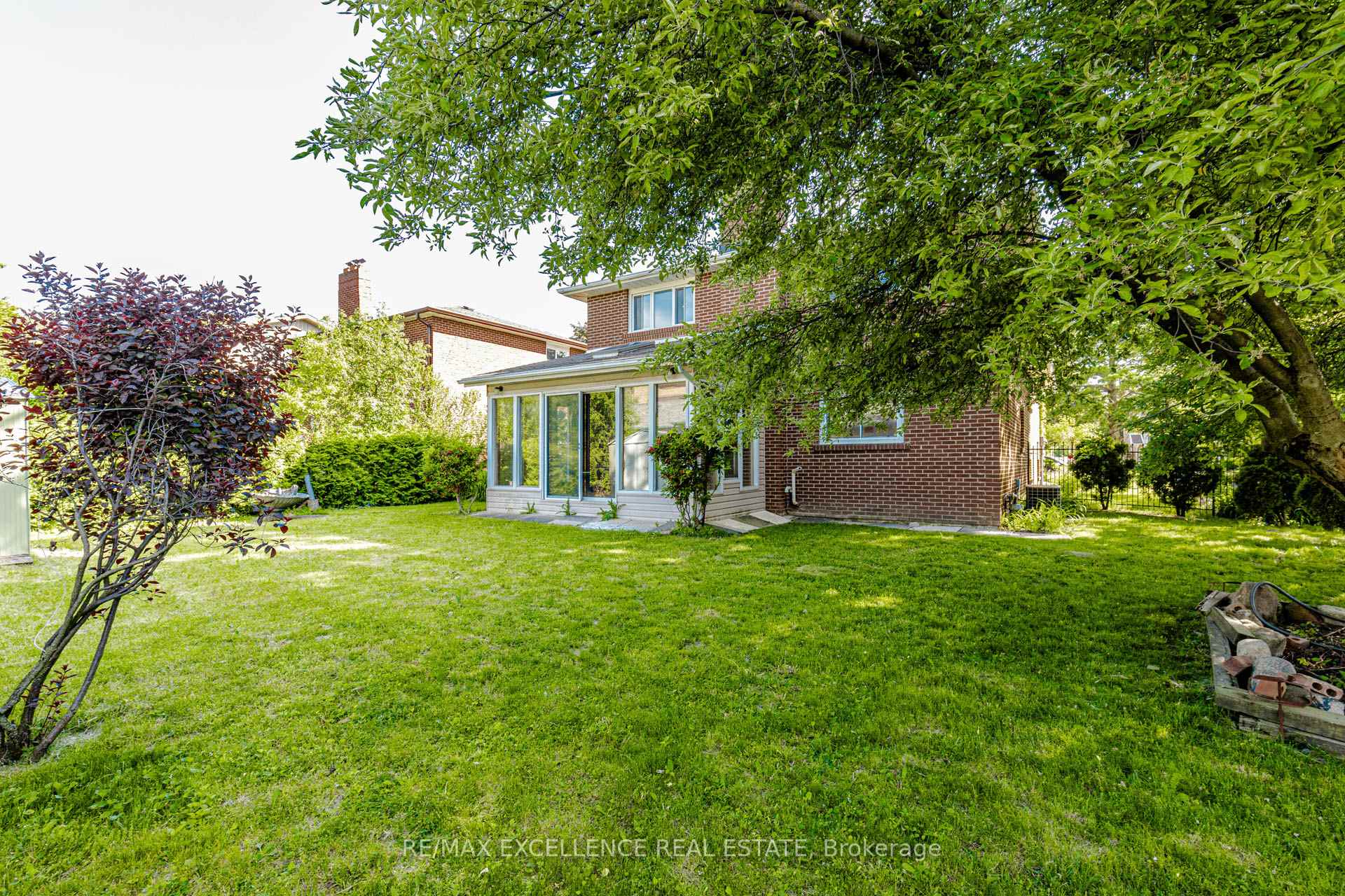 Photo 47 of 15 Maidstone Crescent, Brampton, Central Park — HOMEH