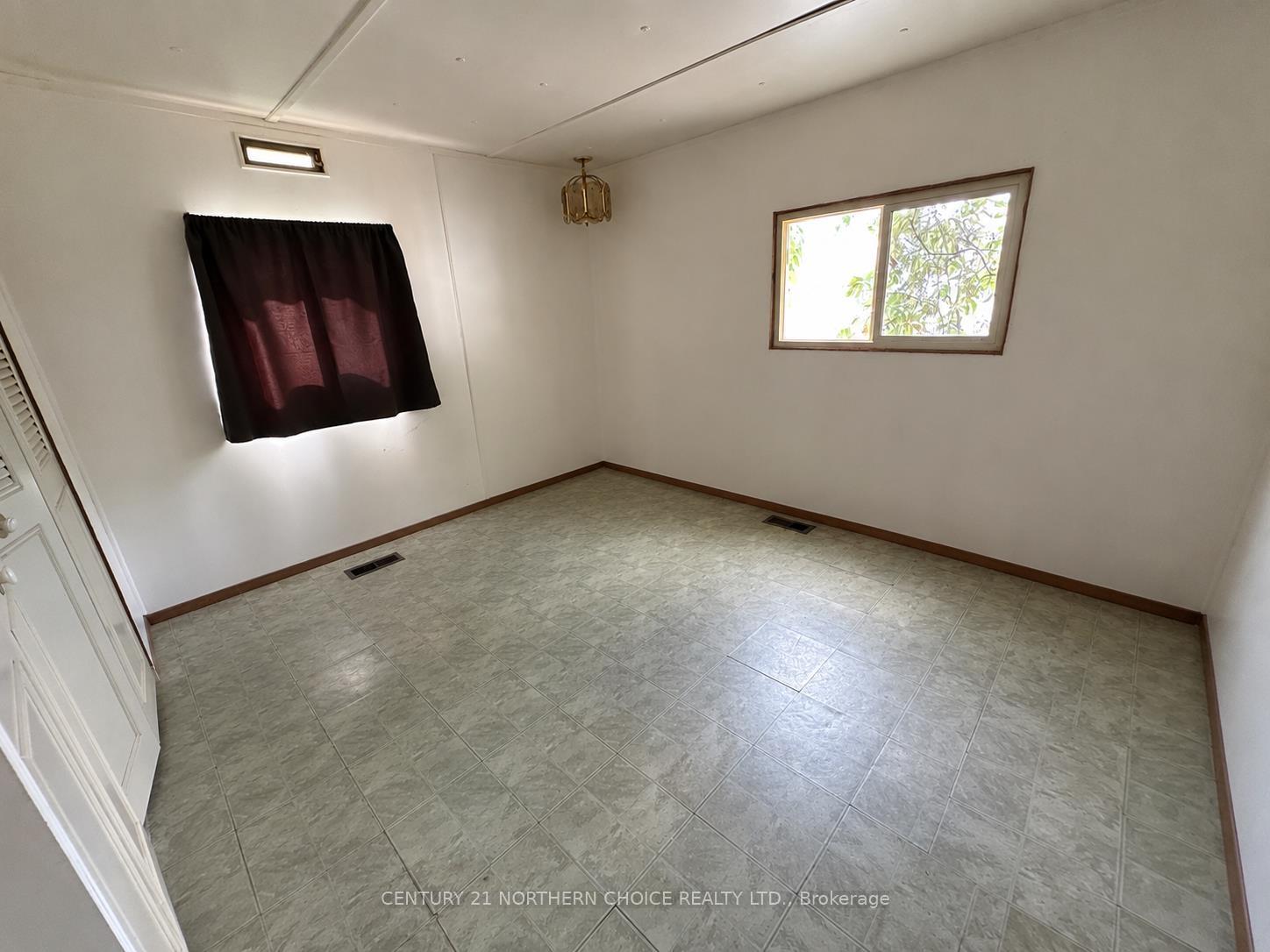 Photo 8 of 27 Aspen Street, Ear Falls, TB-701 — HOMEH