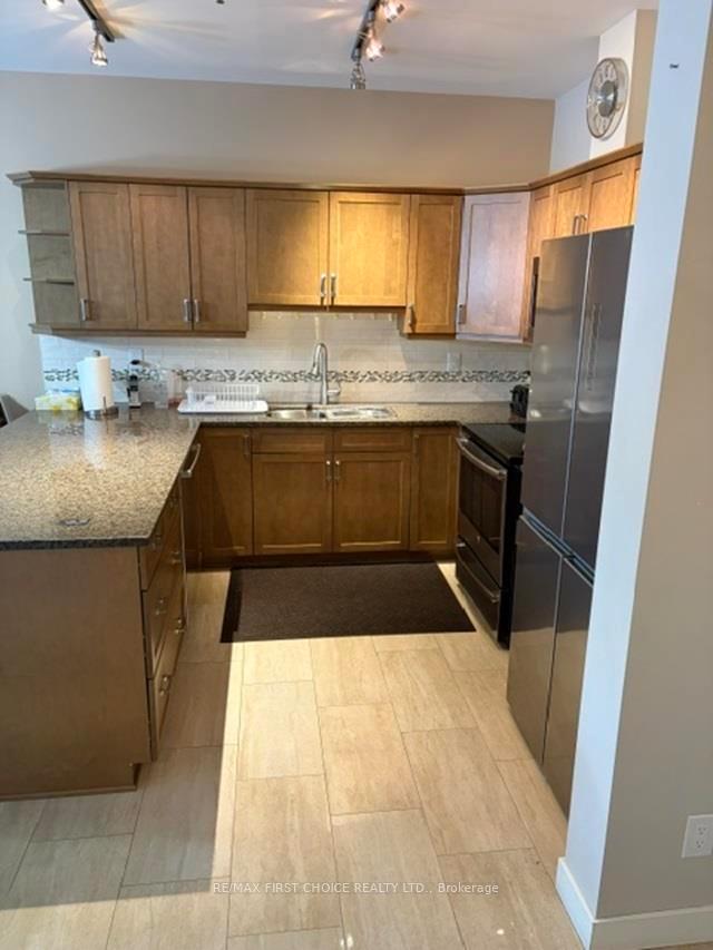 Photo 10 of Unit 2103, 2260 Sleeping Giant Parkway, Thunder Bay, Lakefront — HOMEH