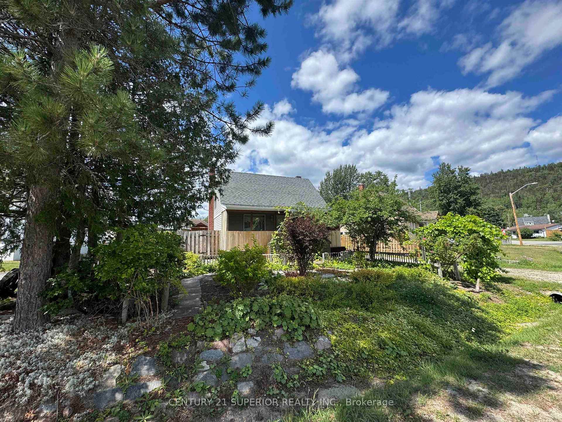 Photo 2 of 20 Heron Drive, Manitouwadge, TB-73 — HOMEH