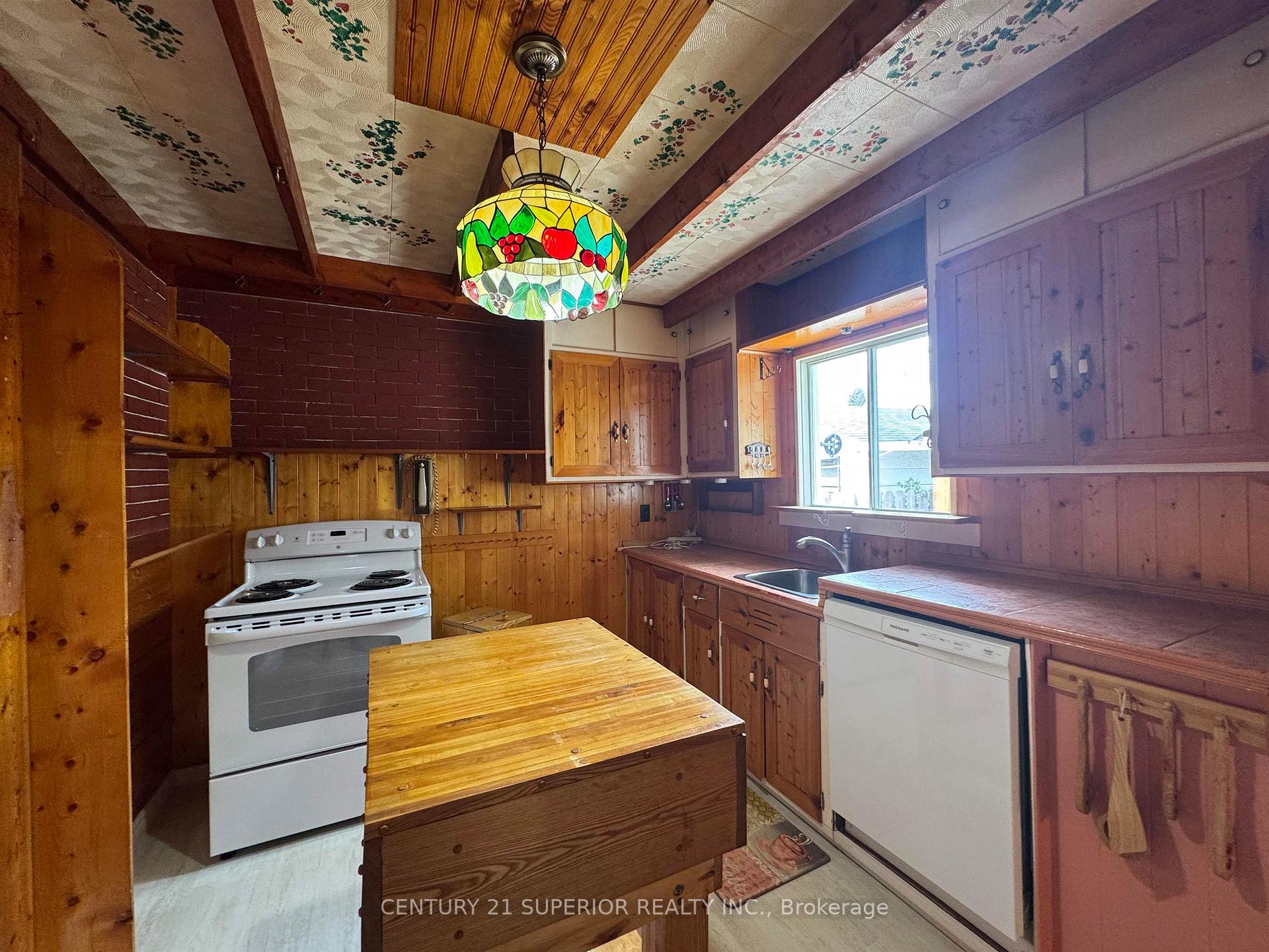 Photo 13 of 20 Heron Drive, Manitouwadge, TB-73 — HOMEH