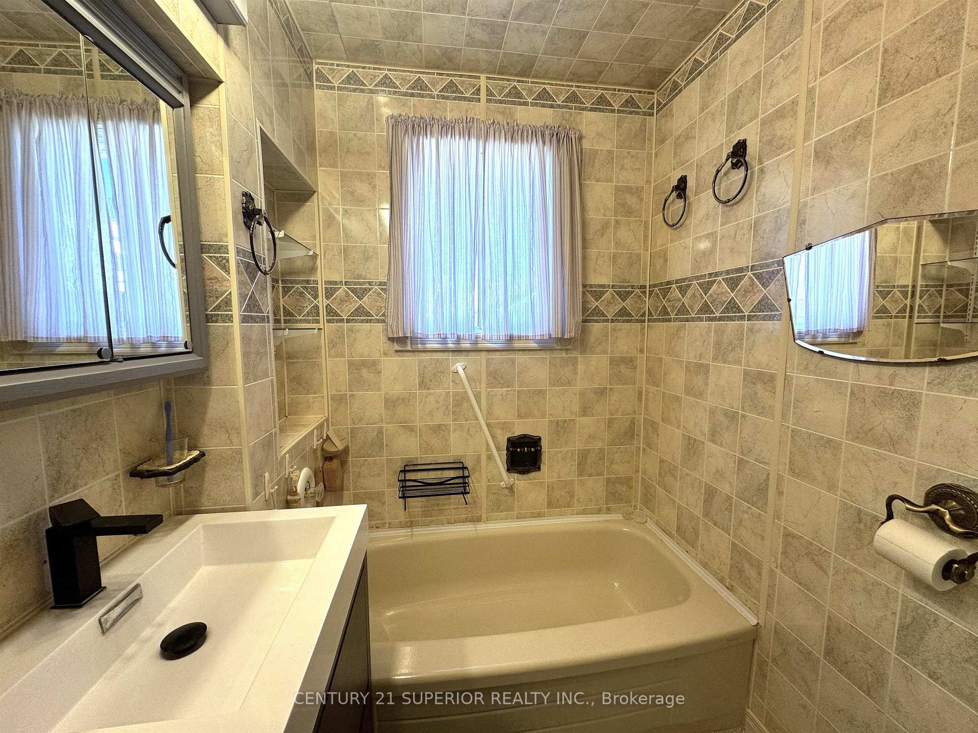 Photo 17 of 20 Heron Drive, Manitouwadge, TB-73 — HOMEH