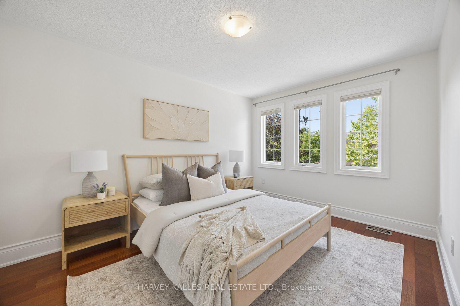 Photo 18 of 19 Starr Crescent, Aurora, Bayview Northeast — HOMEH