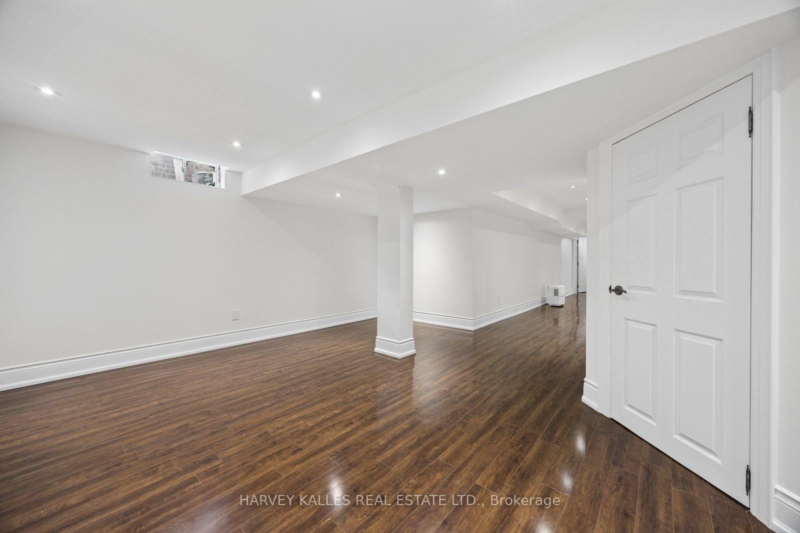Photo 23 of 19 Starr Crescent, Aurora, Bayview Northeast — HOMEH