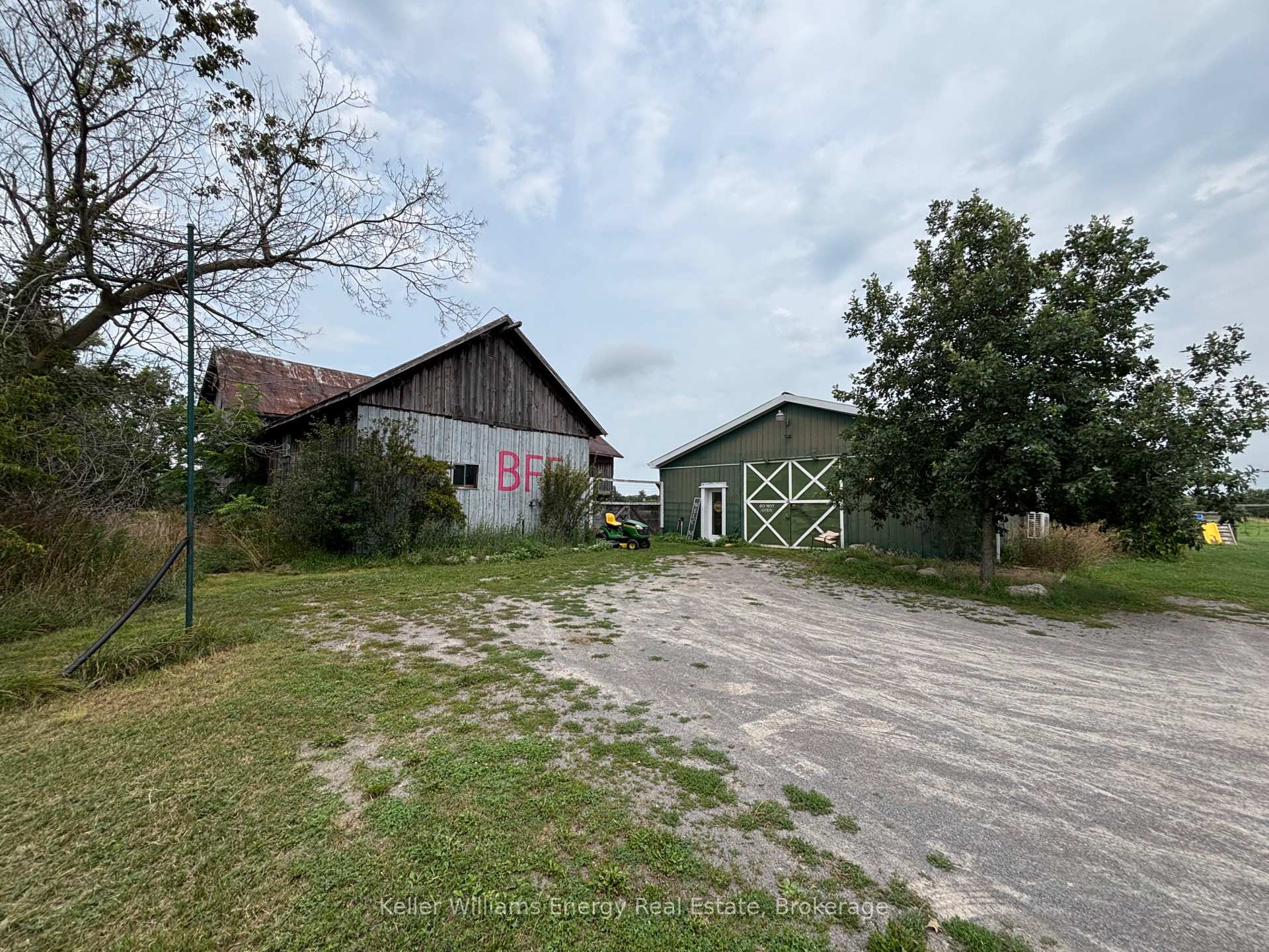 Photo 6 of 1450 County Road 19, Prince Edward County, Ameliasburg Ward — HOMEH