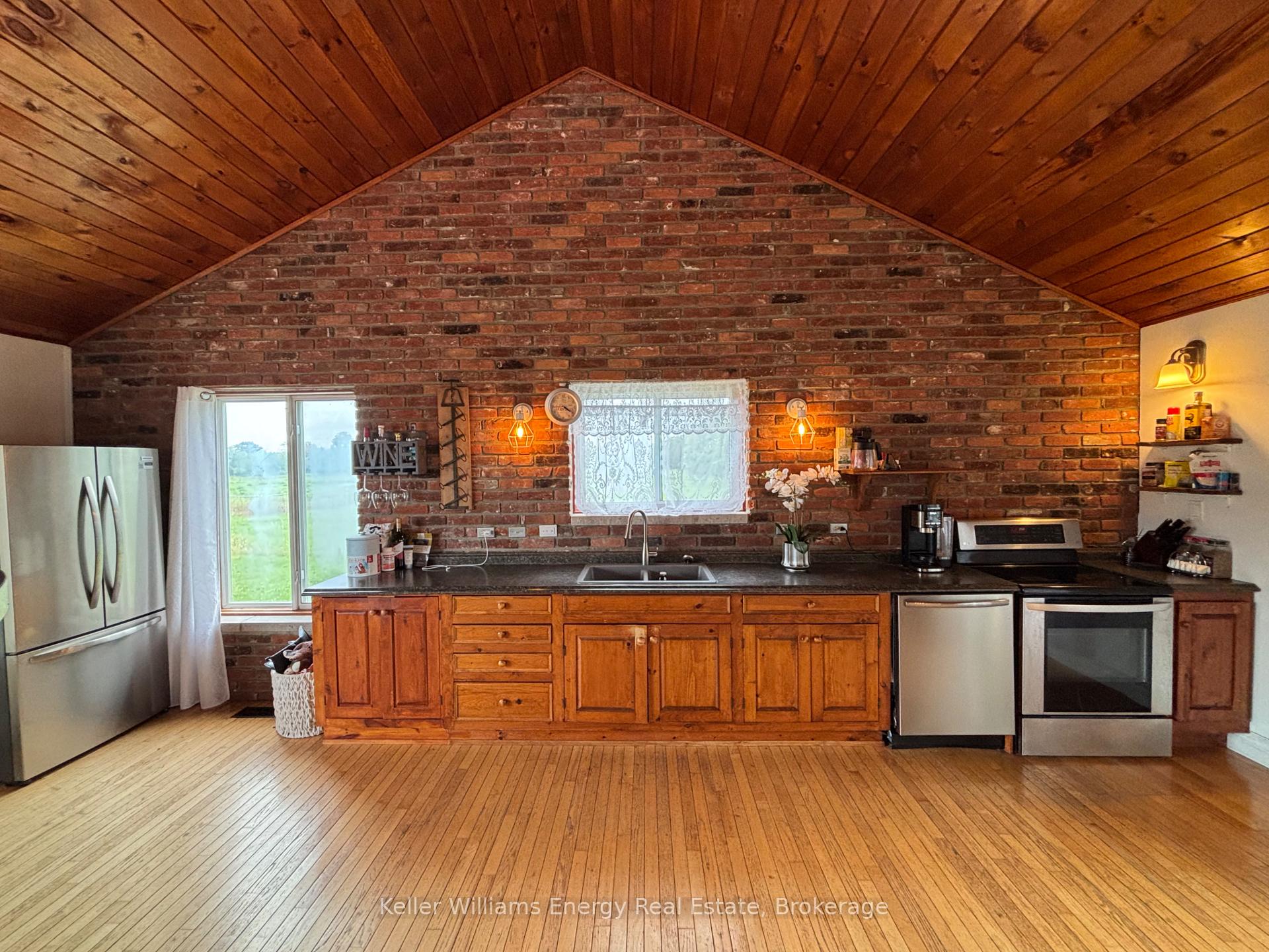 Photo 10 of 1450 County Road 19, Prince Edward County, Ameliasburg Ward — HOMEH