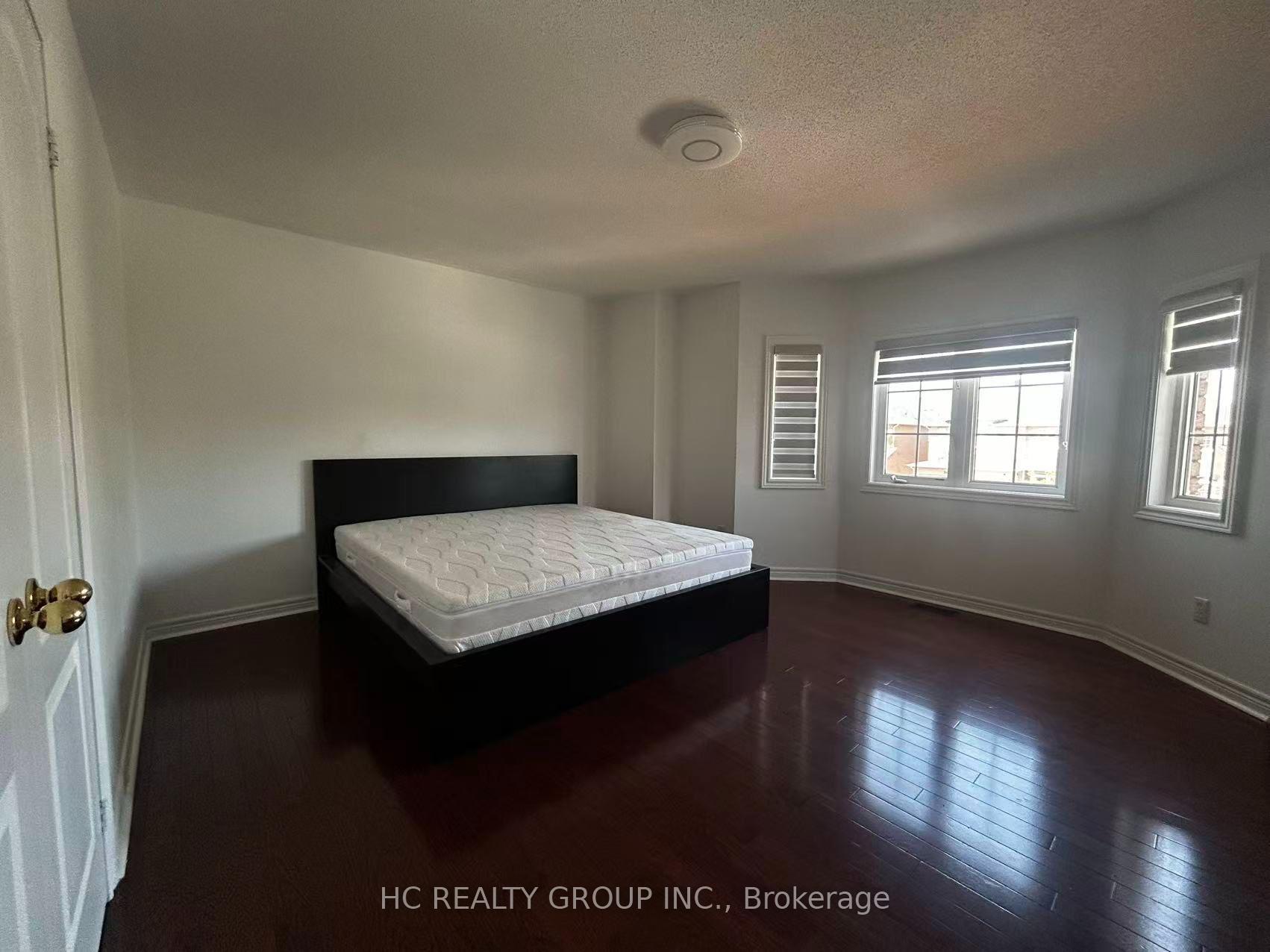 Photo 2 of Unit Room1, 563 Highglen Avenue, Markham, Middlefield — HOMEH