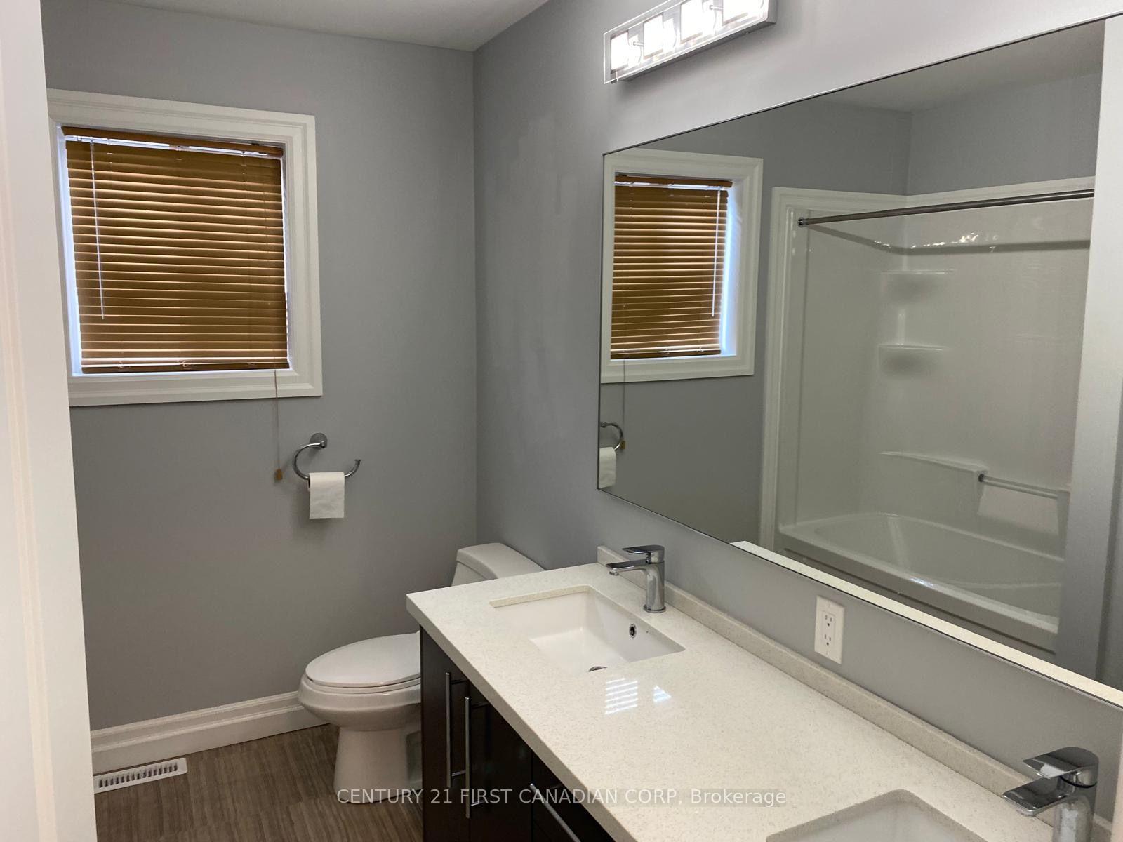Photo 5 of Unit 17, 2619 Sheffield Boulevard, London, South U — HOMEH