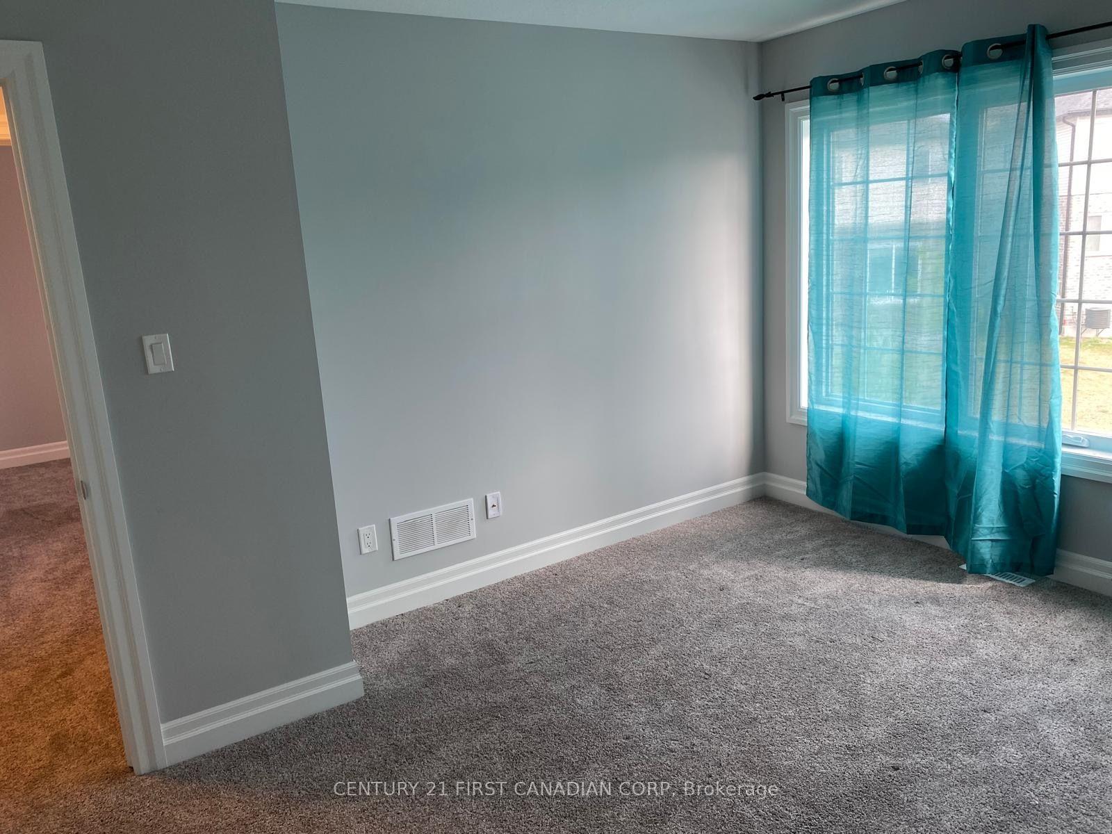 Photo 9 of Unit 17, 2619 Sheffield Boulevard, London, South U — HOMEH